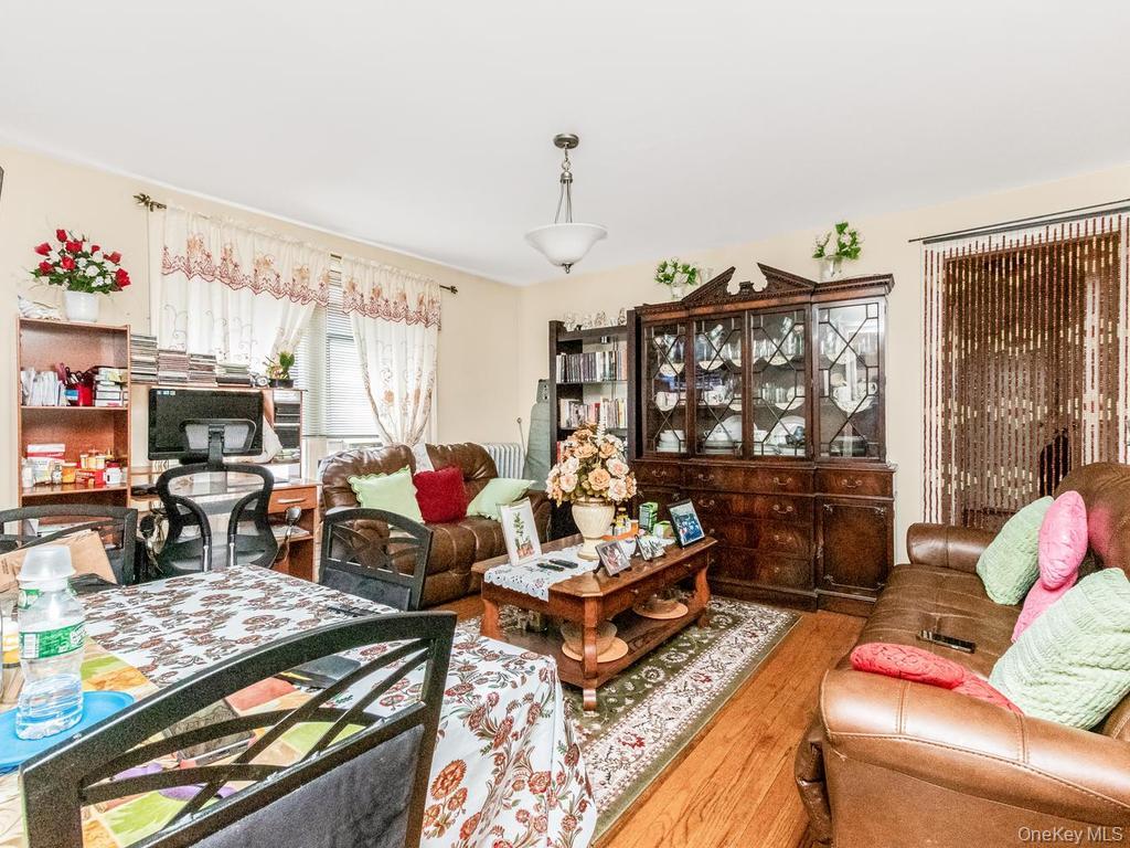 1534 Beach Avenue Property Photo 27