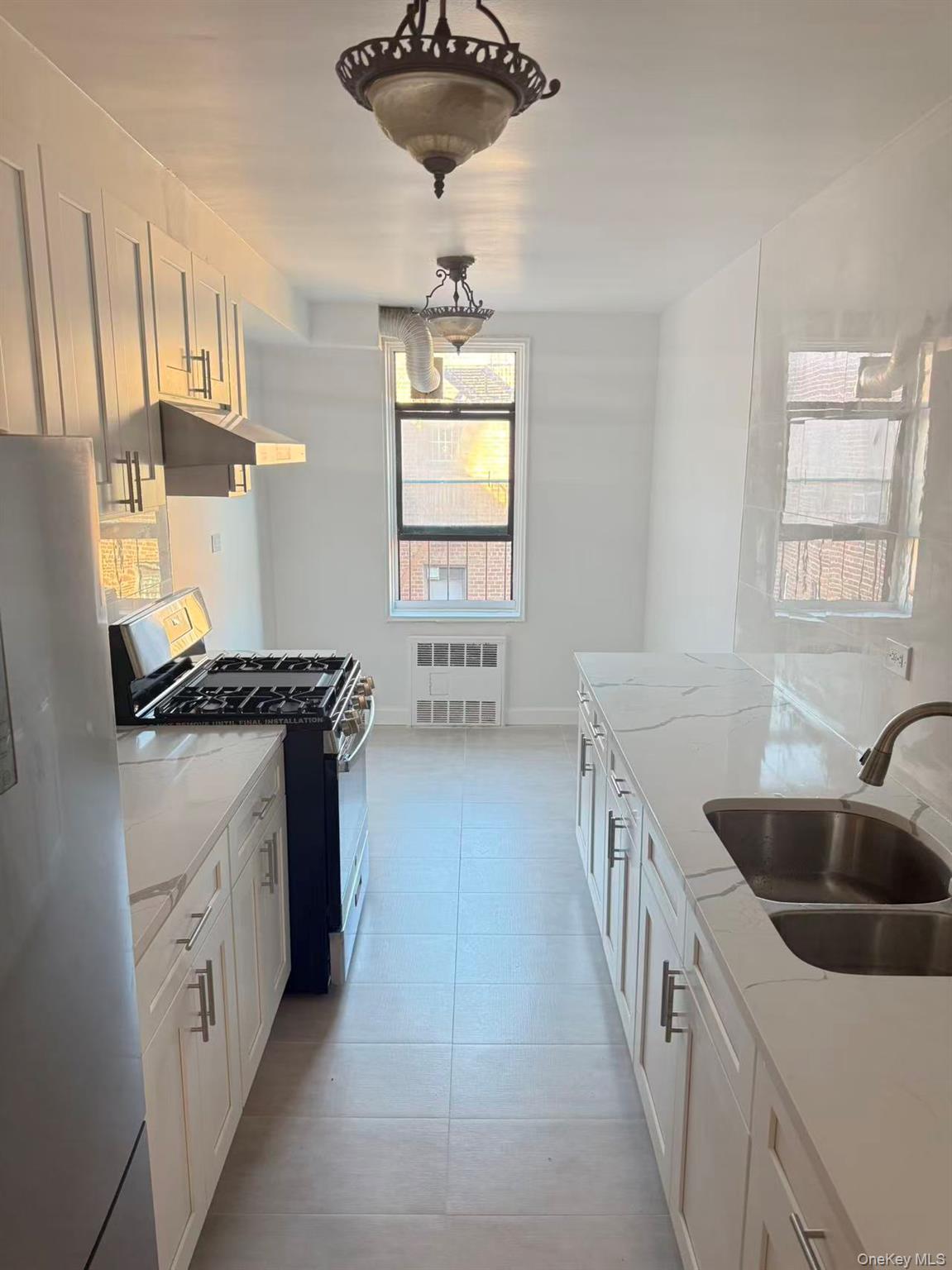 83-60 Vietor Avenue 6p Property Photo 2