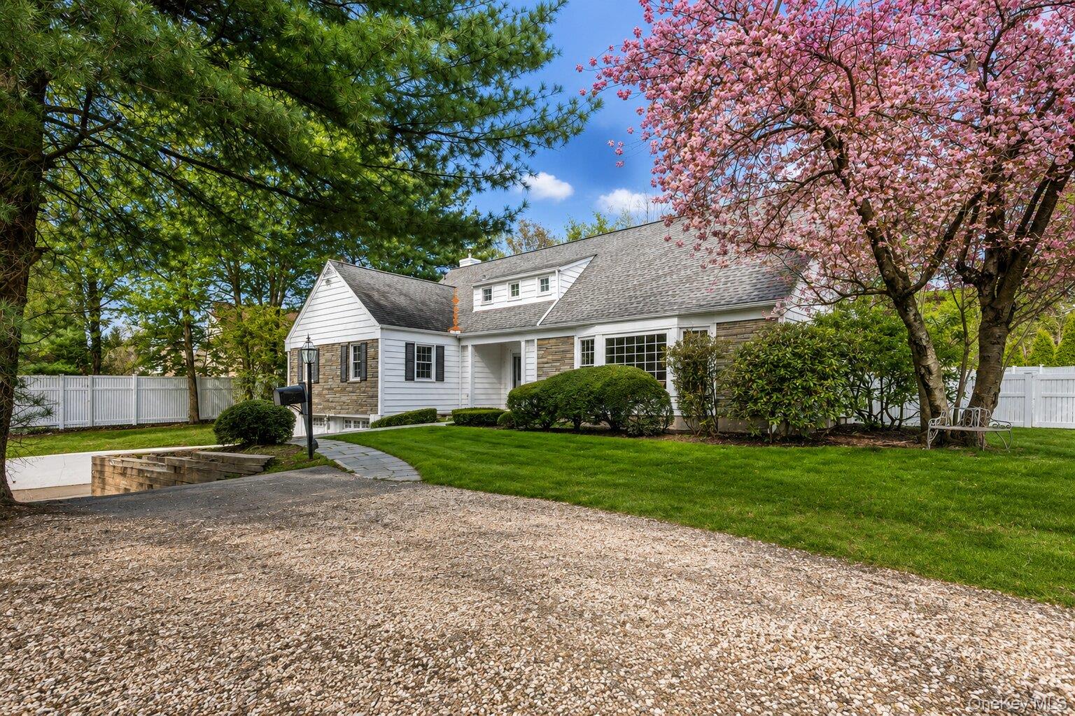 50 Wilmot Road Property Photo 1
