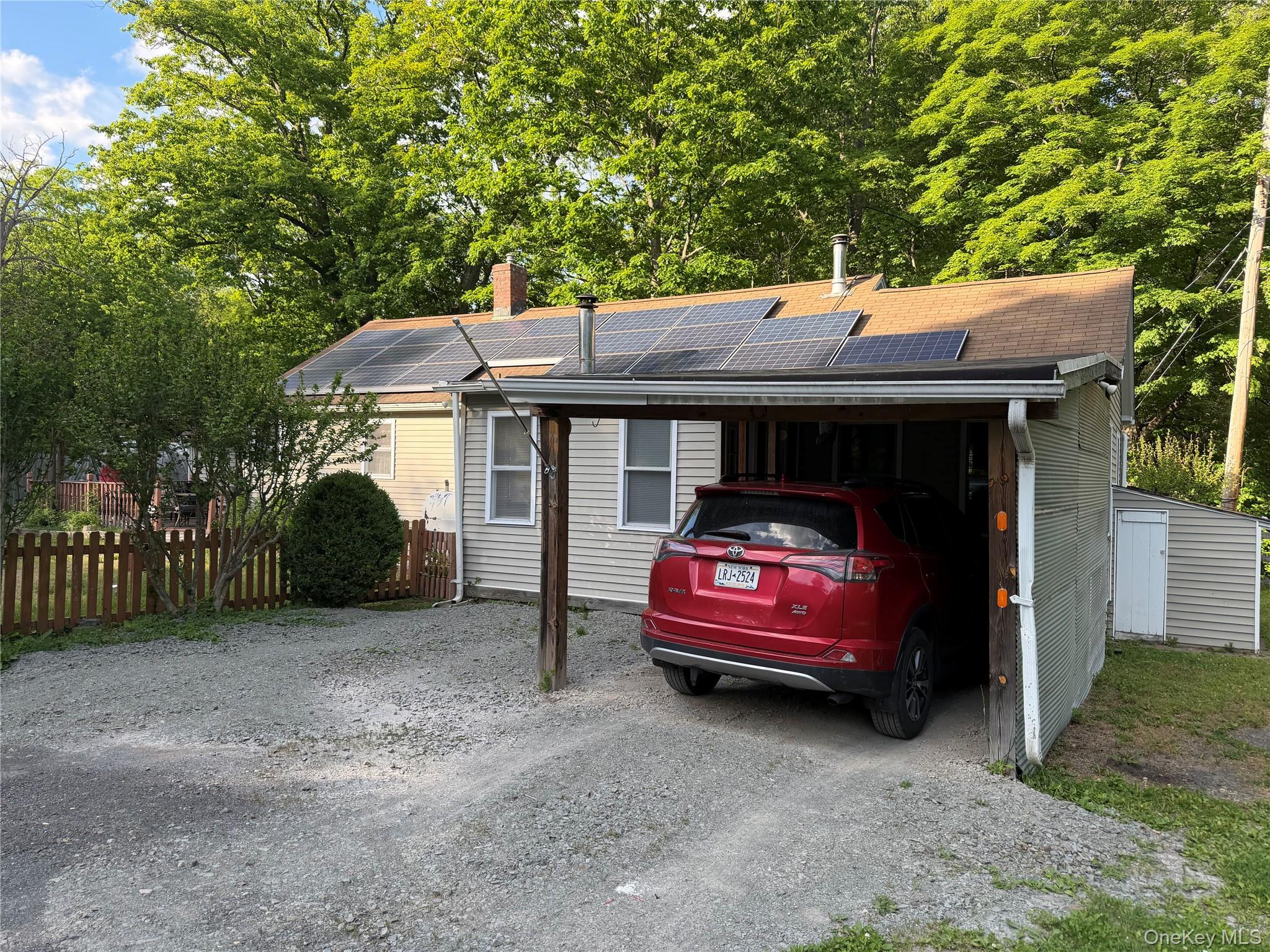 18 Maple Drive Property Photo 1