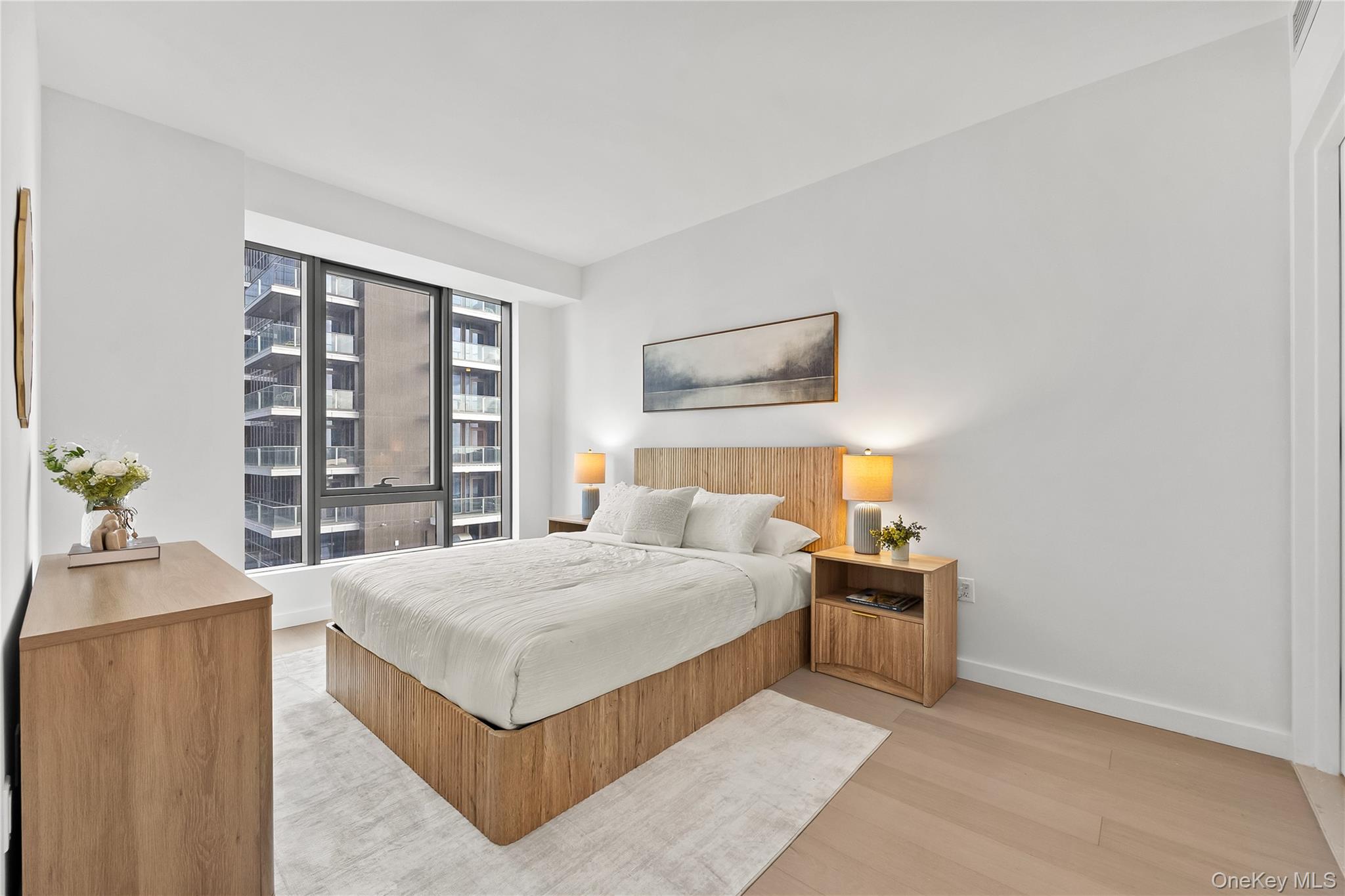 33-71 Prince St 6k Property Photo 7