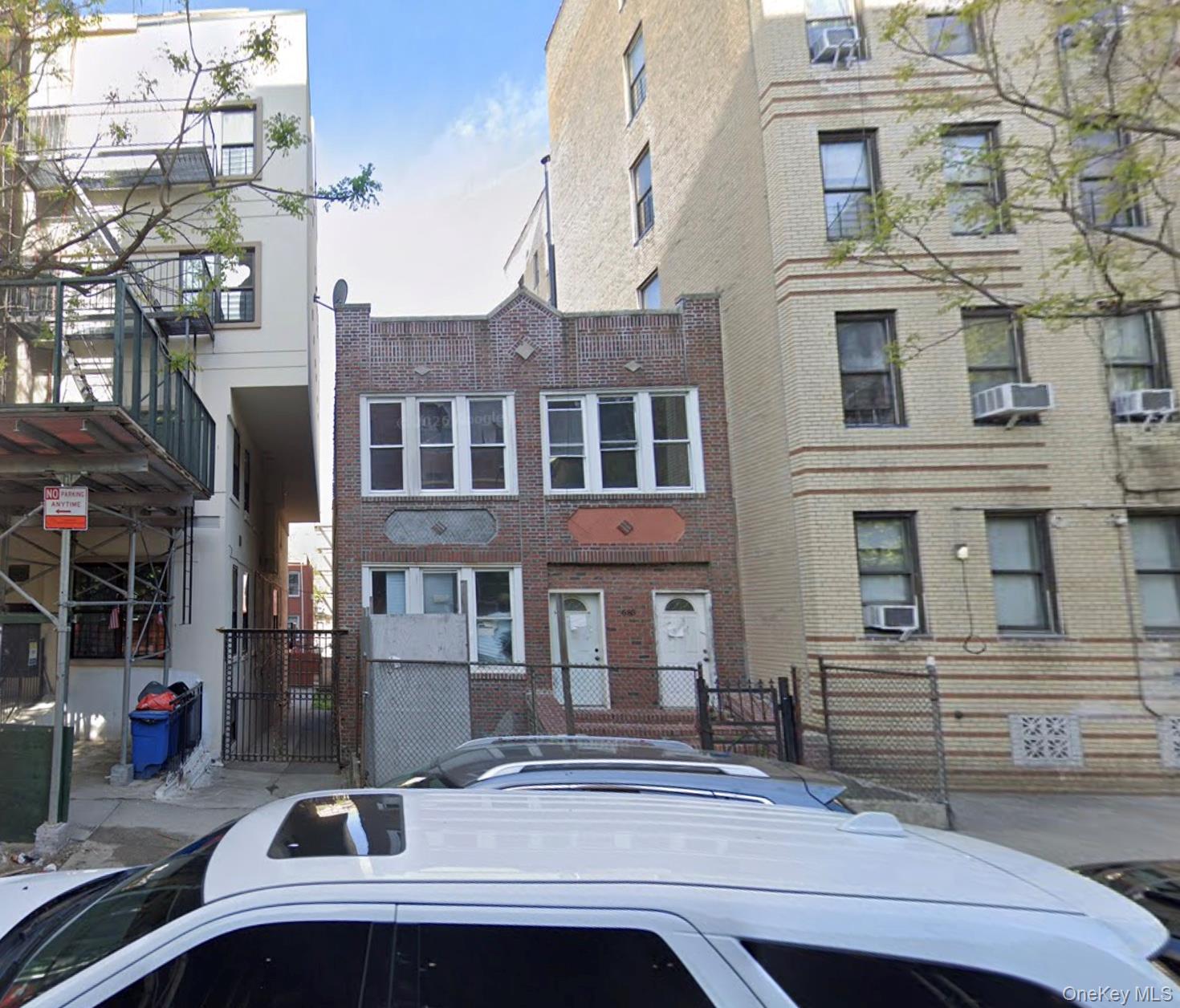1685 Eastburn Avenue Property Photo 1