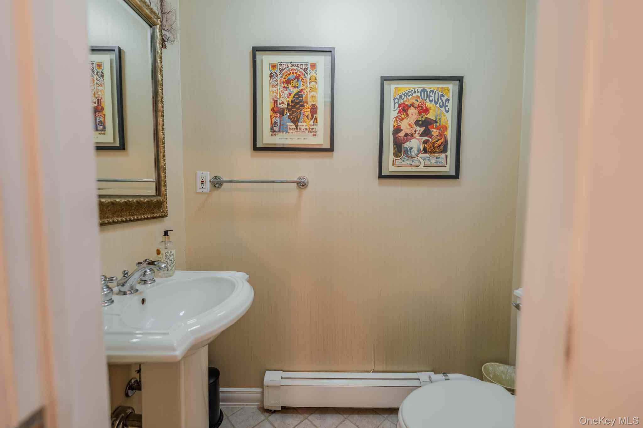20 Astro Place Property Photo 12
