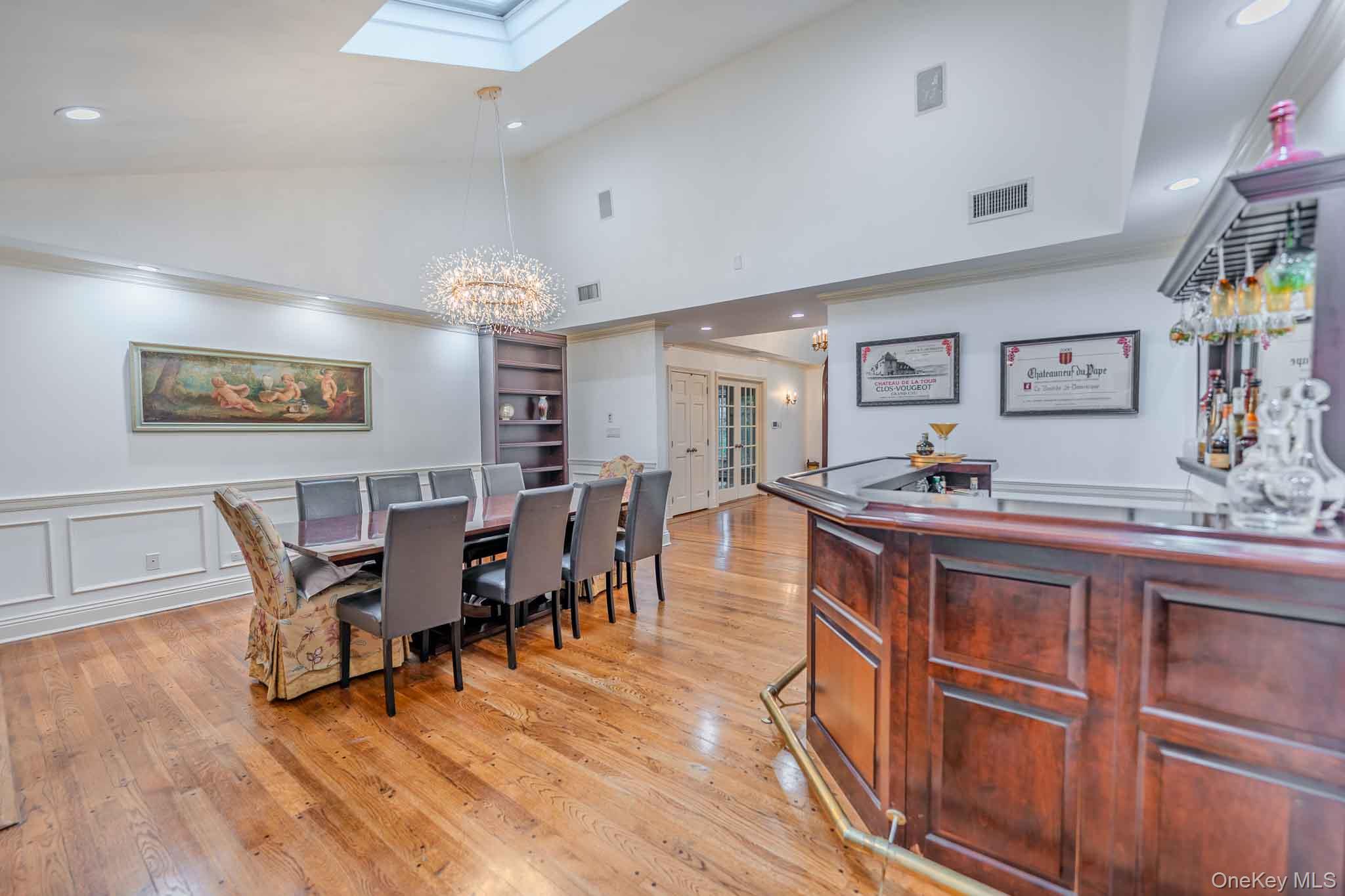 20 Astro Place Property Photo 17