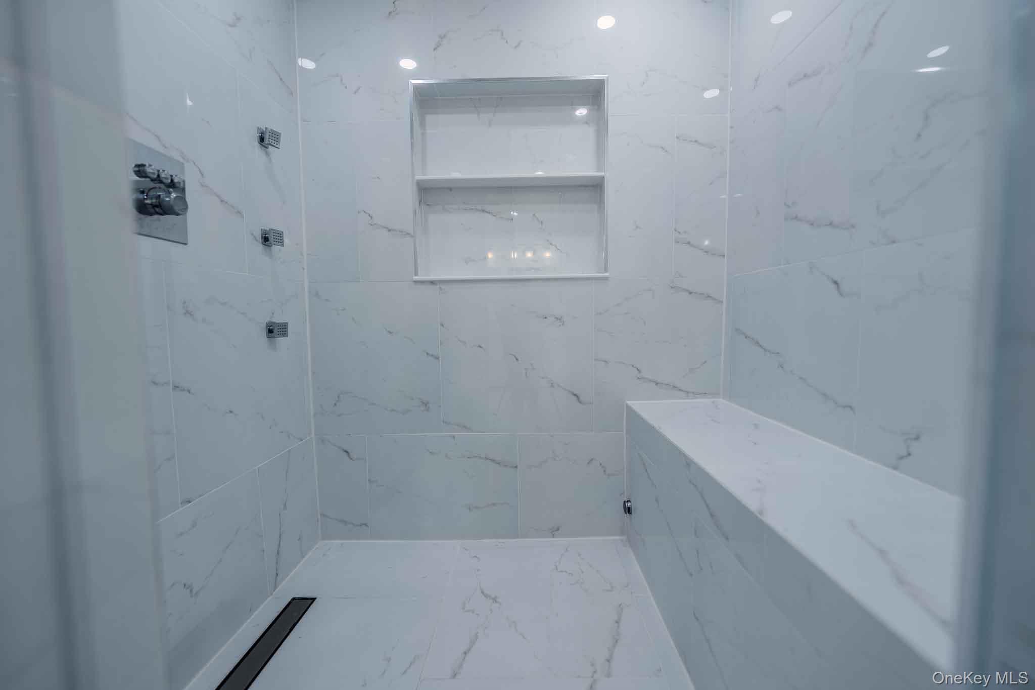 20 Astro Place Property Photo 29
