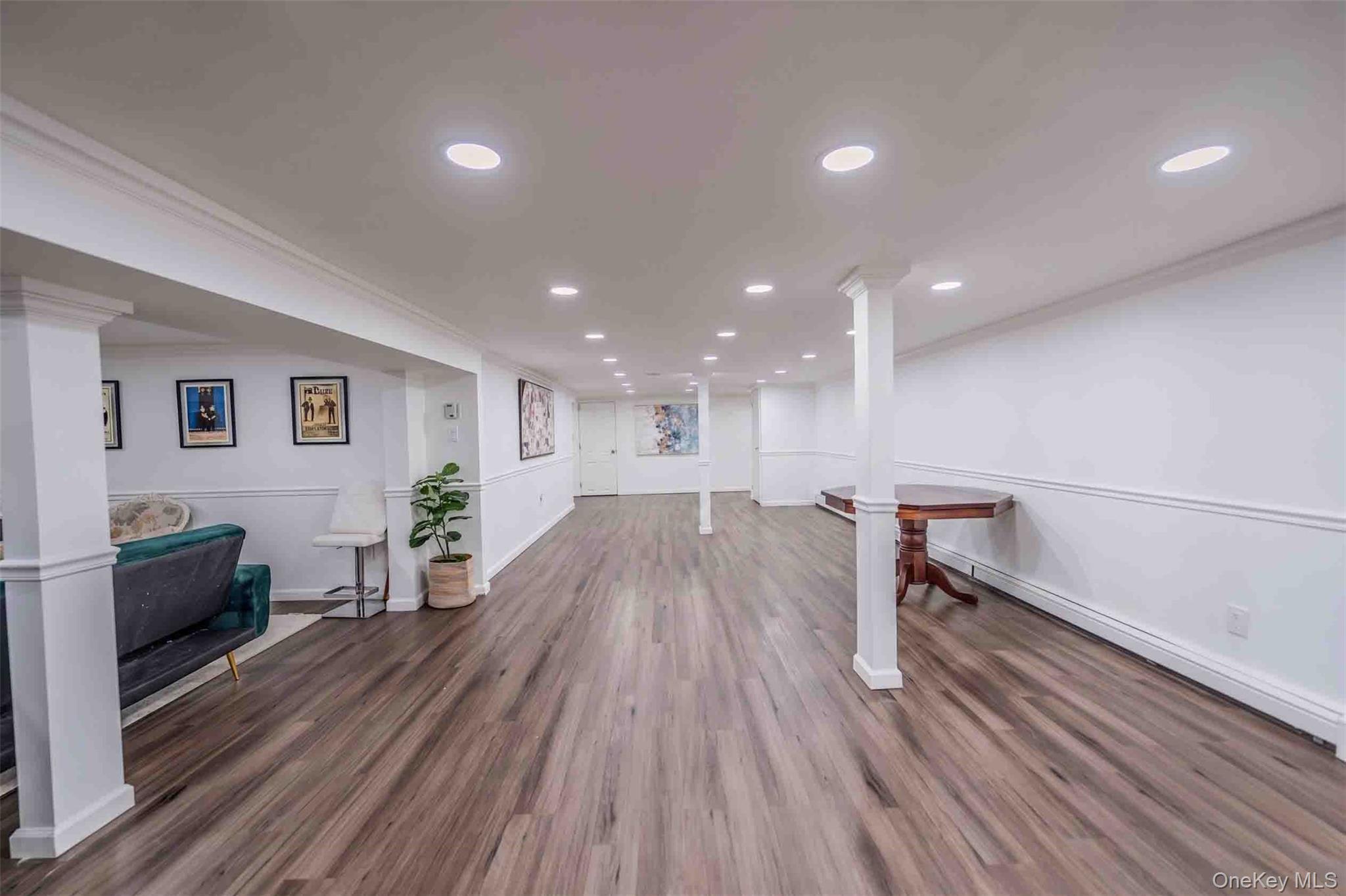 20 Astro Place Property Photo 33