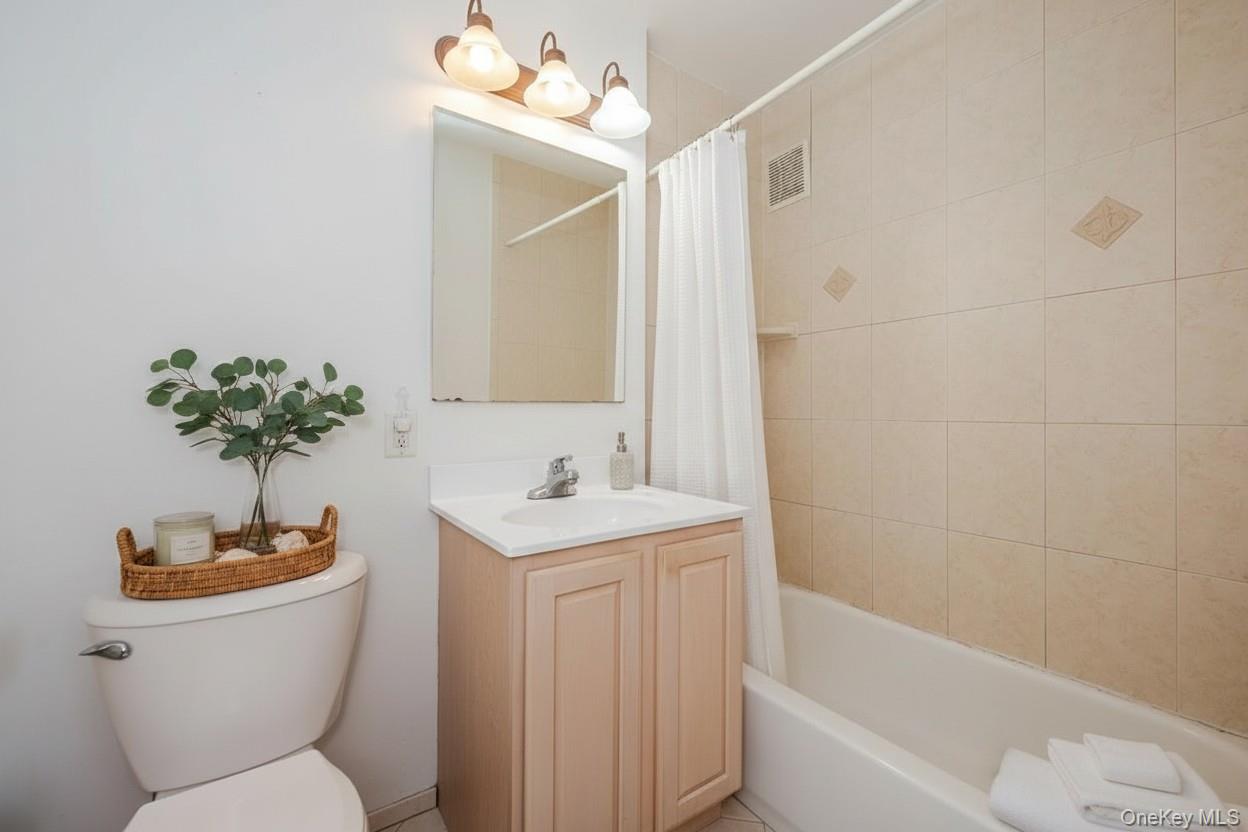 55 Monroe Boulevard 3p Property Photo 11