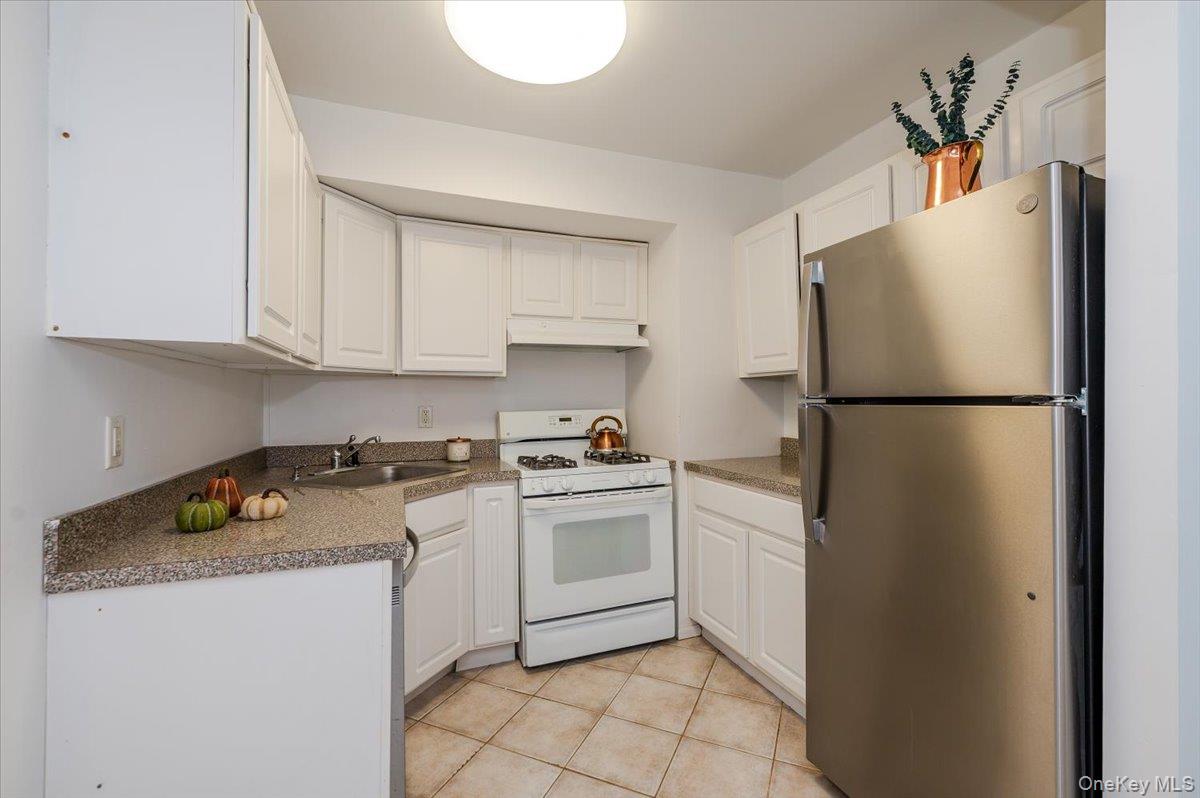 55 Monroe Boulevard 3p Property Photo 13