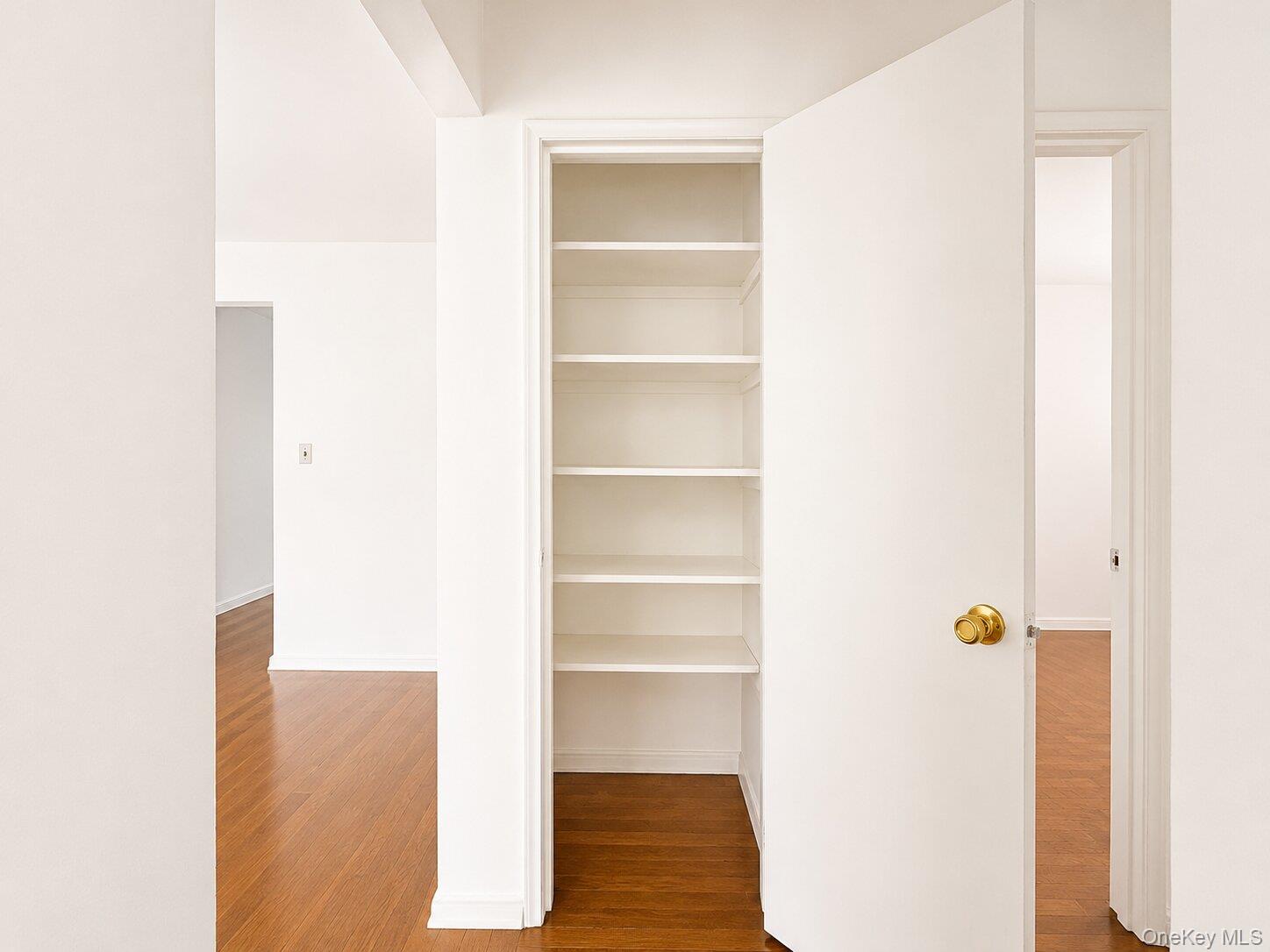 4295 Webster Avenue 2d Property Photo 15