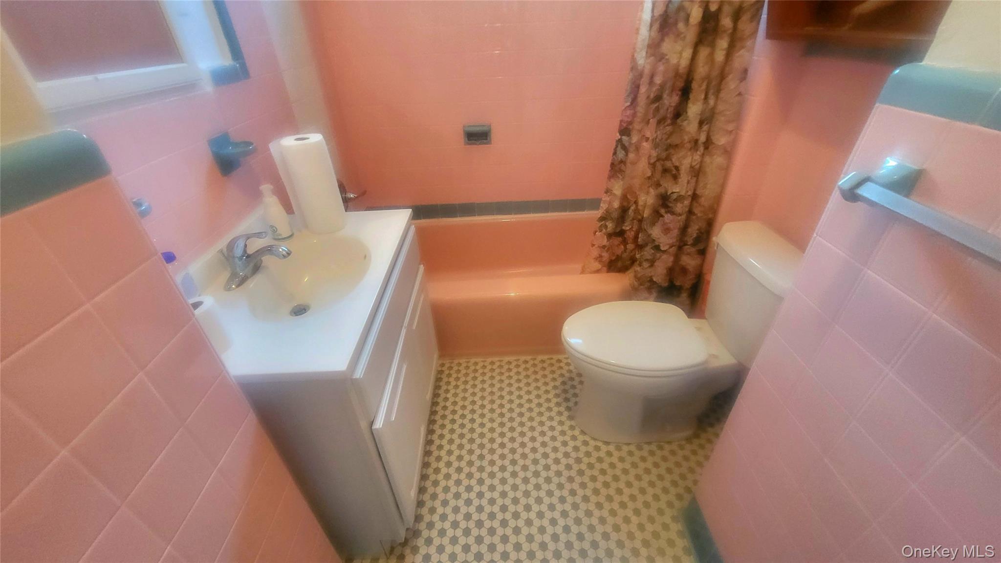 319 Mansion Street 2 Property Photo 8