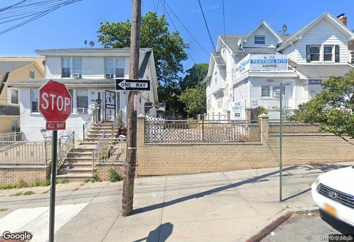 8734 169th Street Property Photo 3
