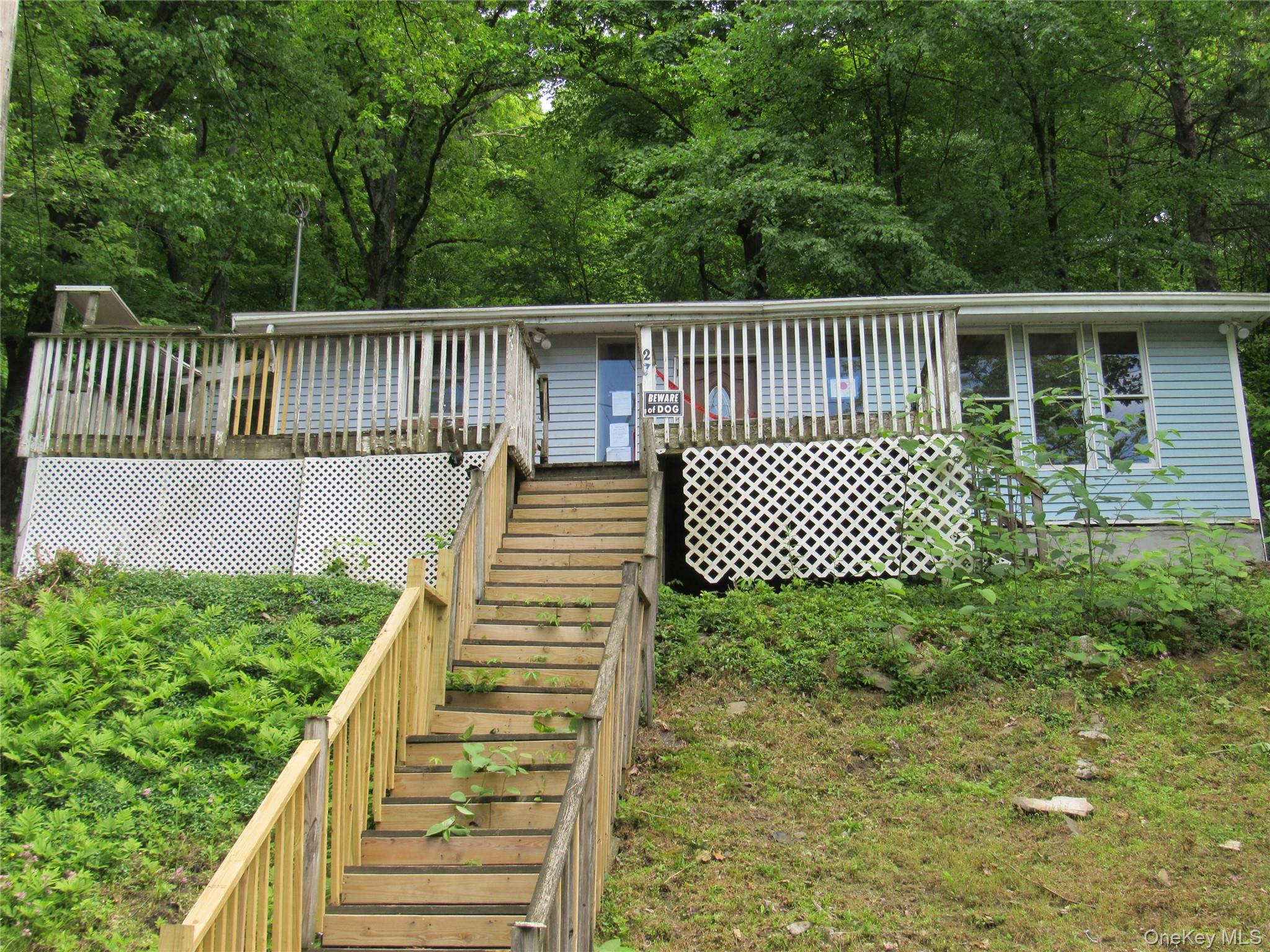 27 Lake Claire Drive Property Photo 2
