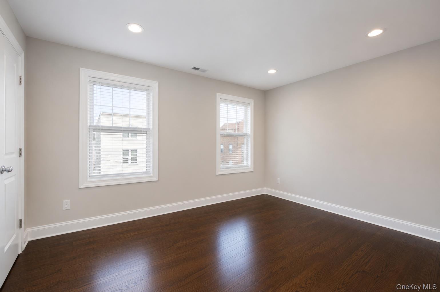 107 Sterling Avenue Property Photo 40