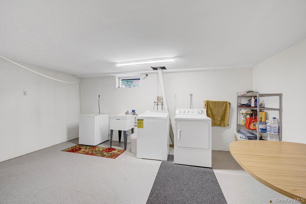 1662 Sherbourne Road Property Photo 23