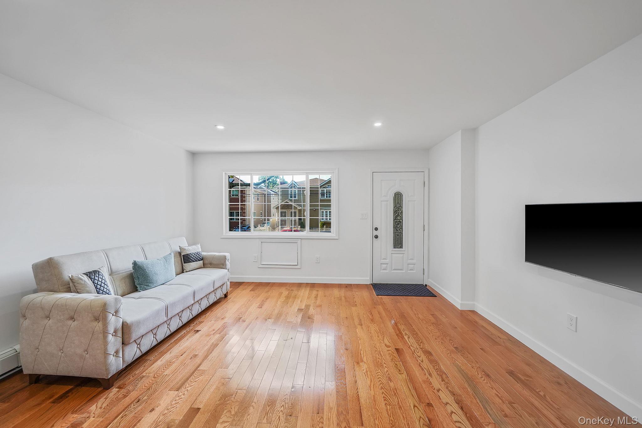 14225 250th Street Property Photo 9