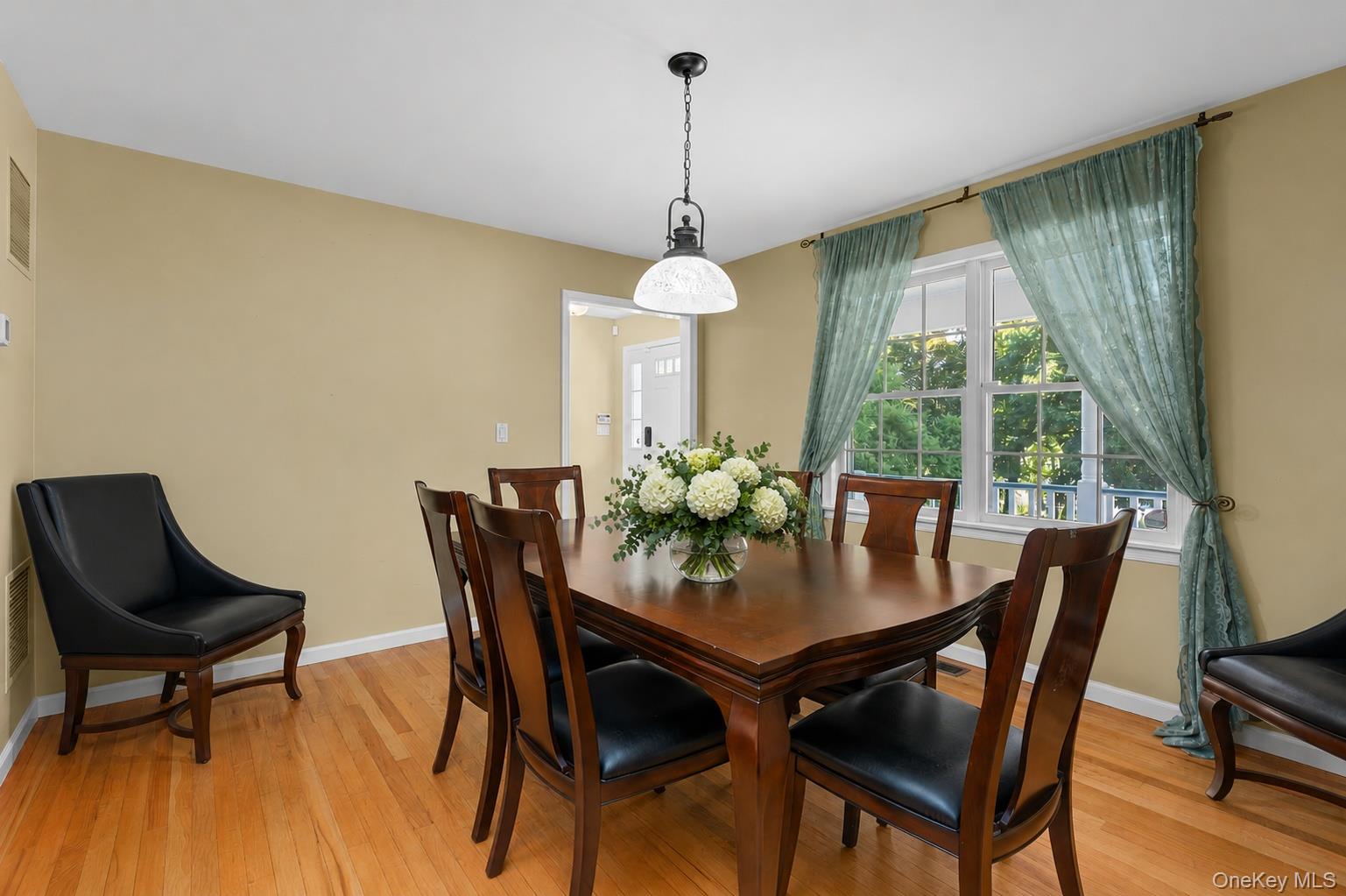 2211 Crompond Road Property Photo 6