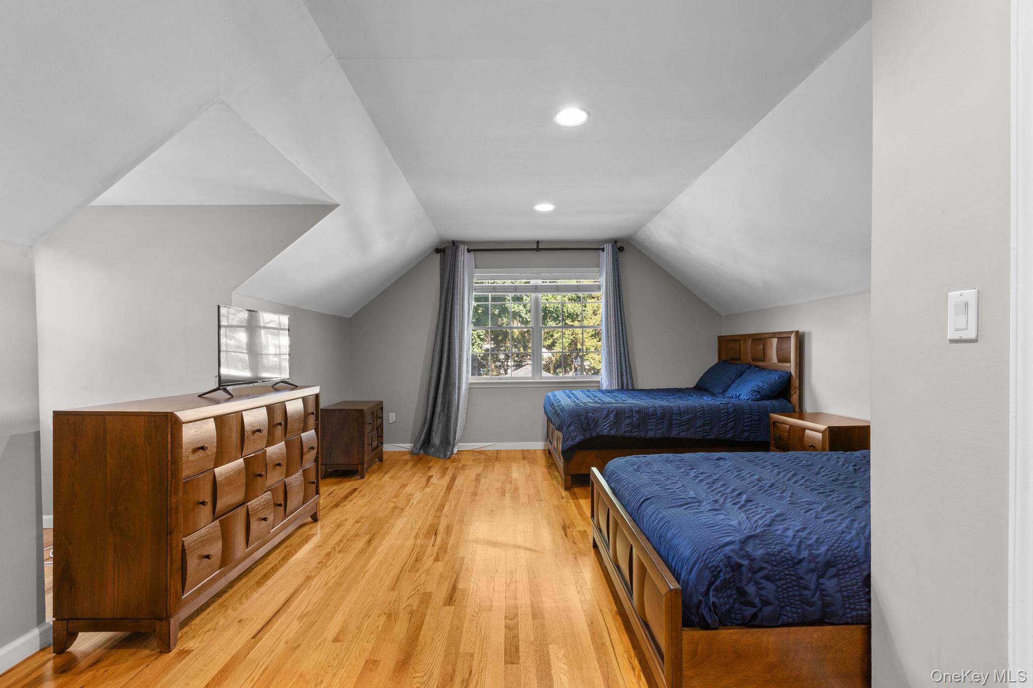 2211 Crompond Road Property Photo 21