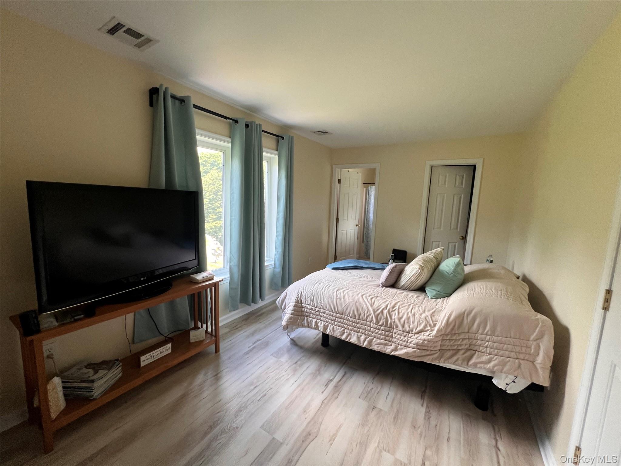 10 Rockridge Drive Property Photo 12