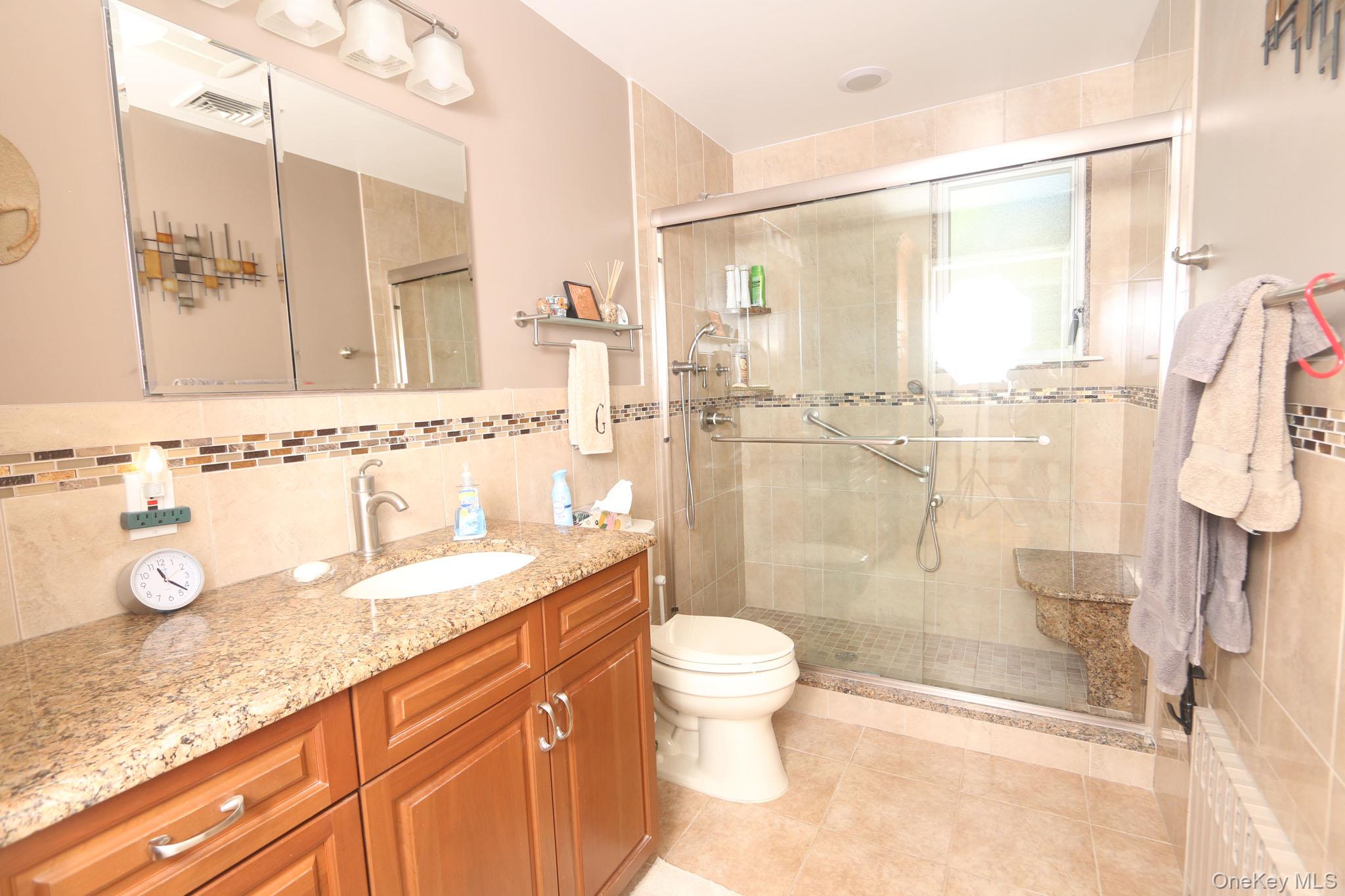 1054 Tulip Avenue Property Photo 8