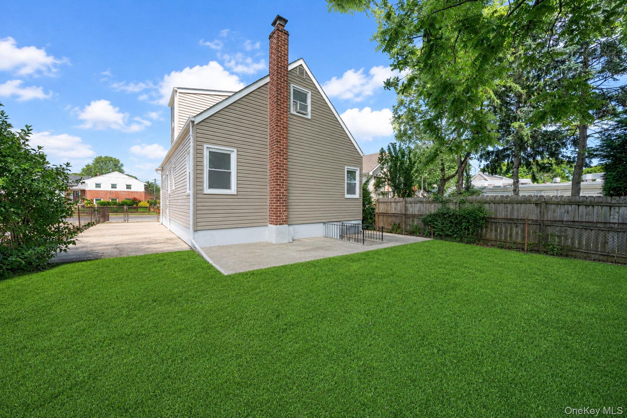 124 Washington Avenue Property Photo 3
