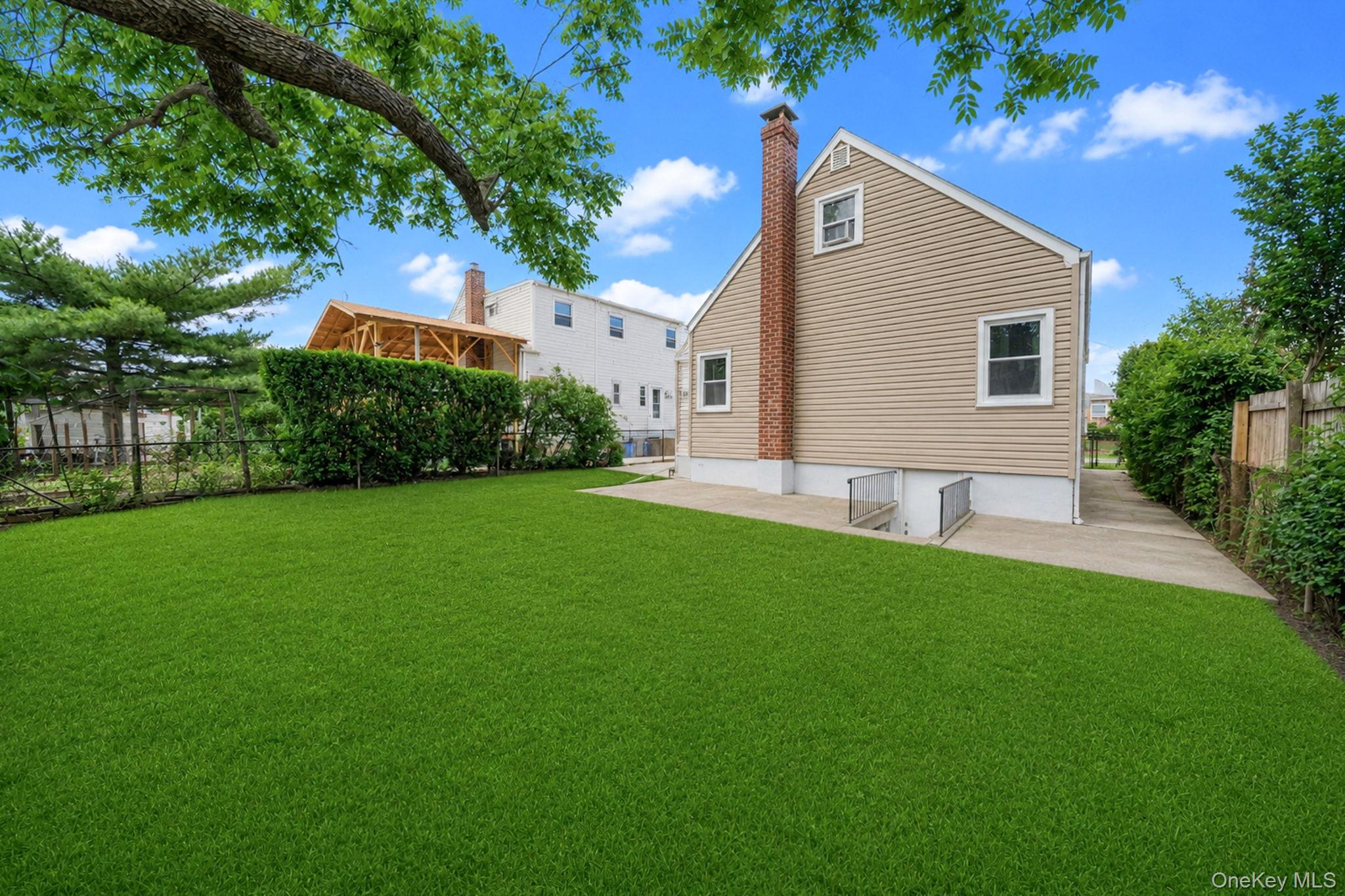 124 Washington Avenue Property Photo 5