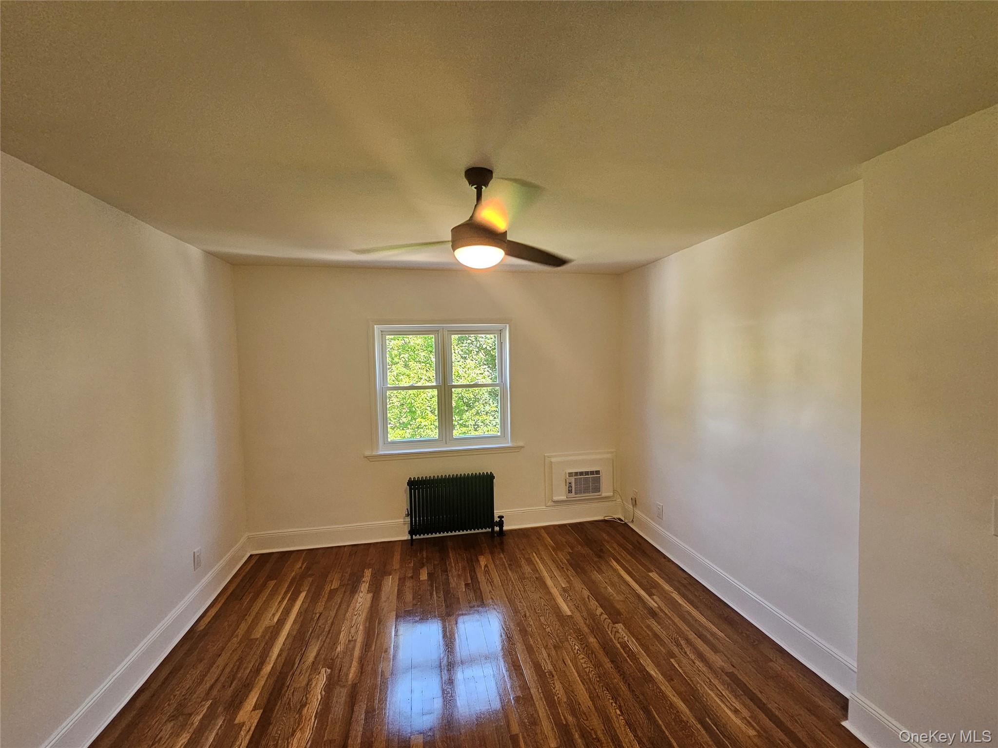 455 E 43rd Street Property Photo 11