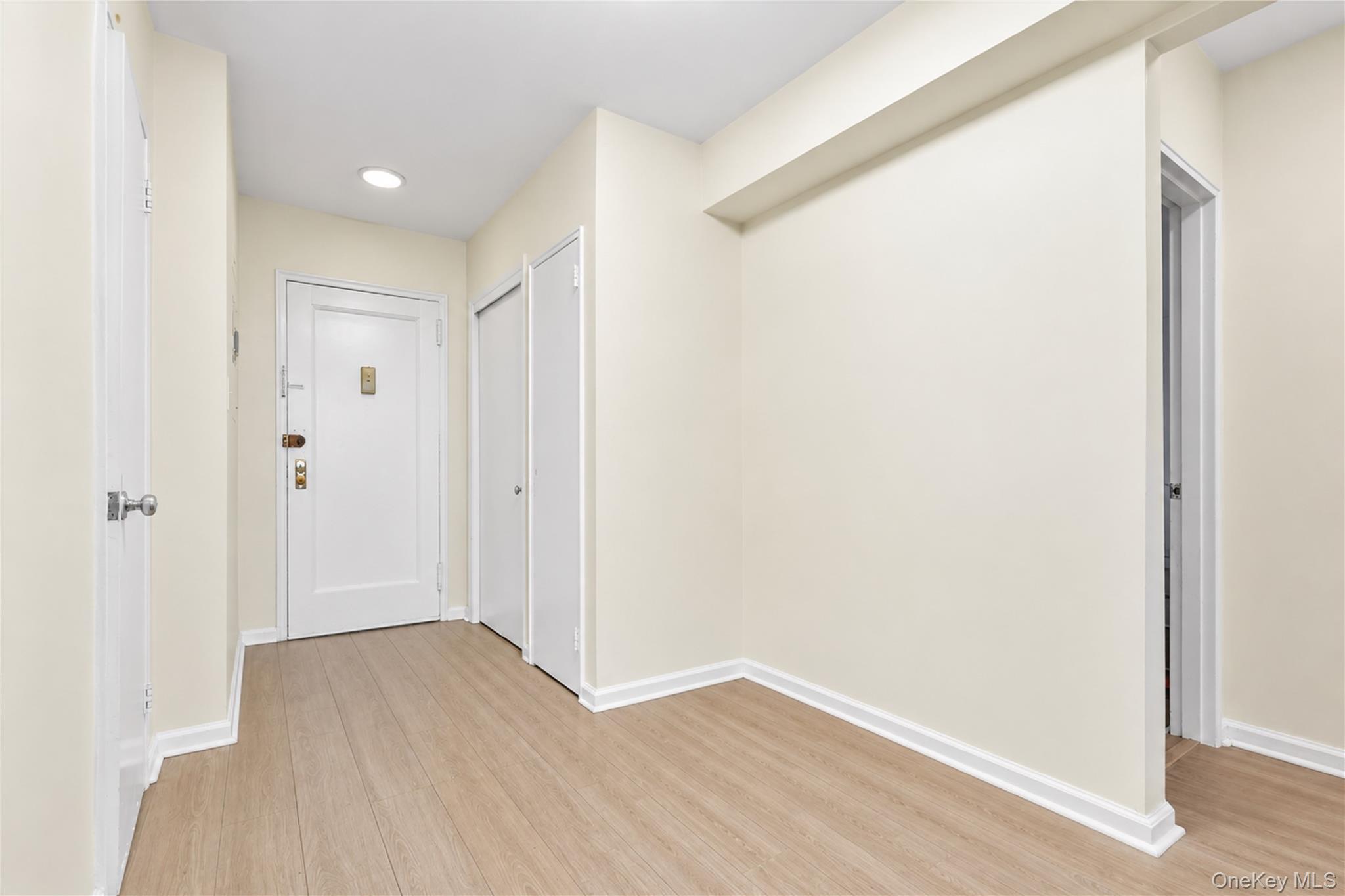 28-02 Parsons Boulevard 4e Property Photo 6