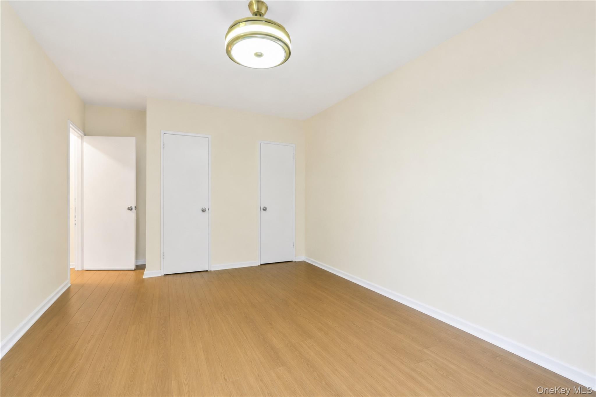 28-02 Parsons Boulevard 4e Property Photo 13