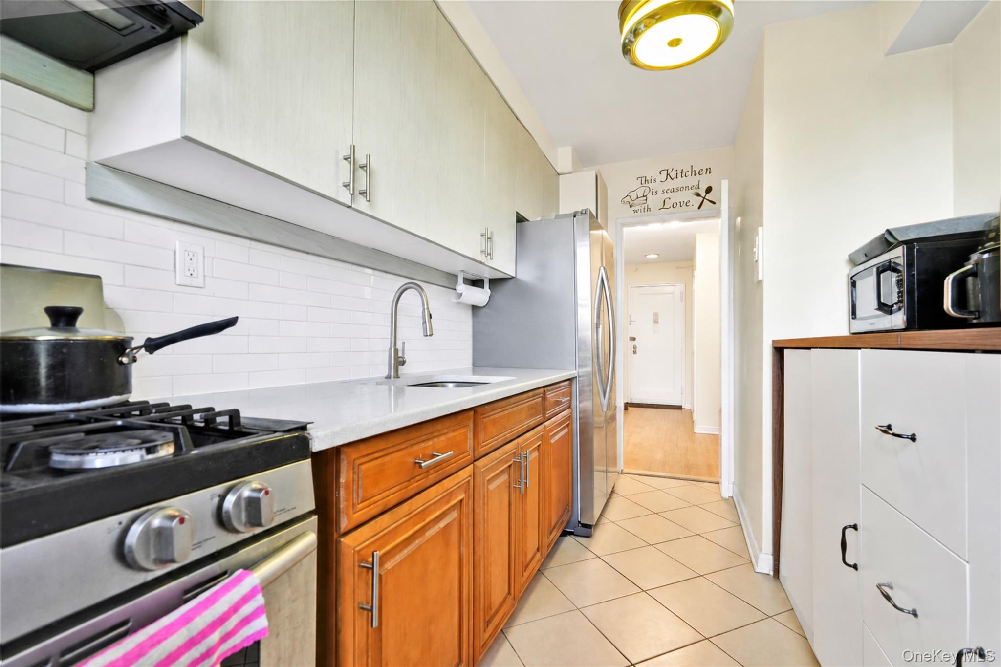 28-02 Parsons Boulevard 4e Property Photo 15