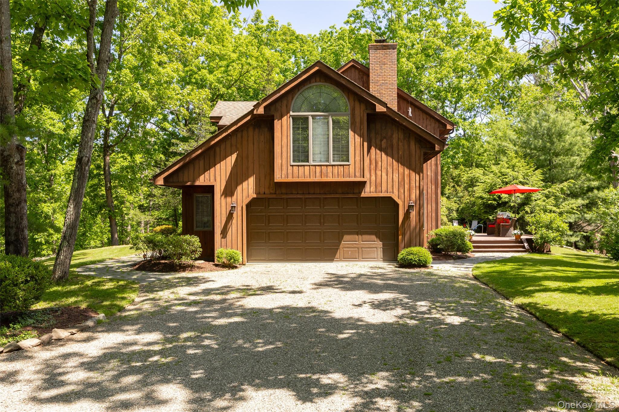 44 Eleanor Drive Property Photo 5