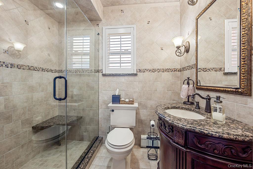 4 Point Crescent Property Photo 17