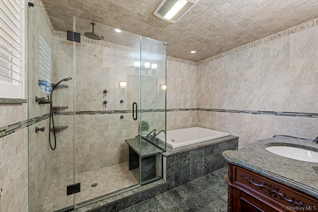 4 Point Crescent Property Photo 19