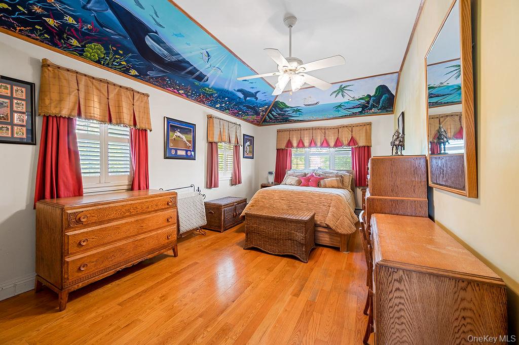4 Point Crescent Property Photo 20