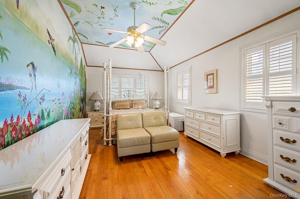 4 Point Crescent Property Photo 21