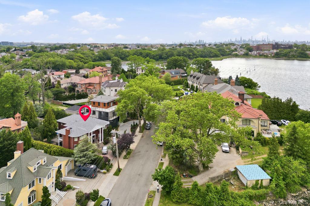4 Point Crescent Property Photo 34