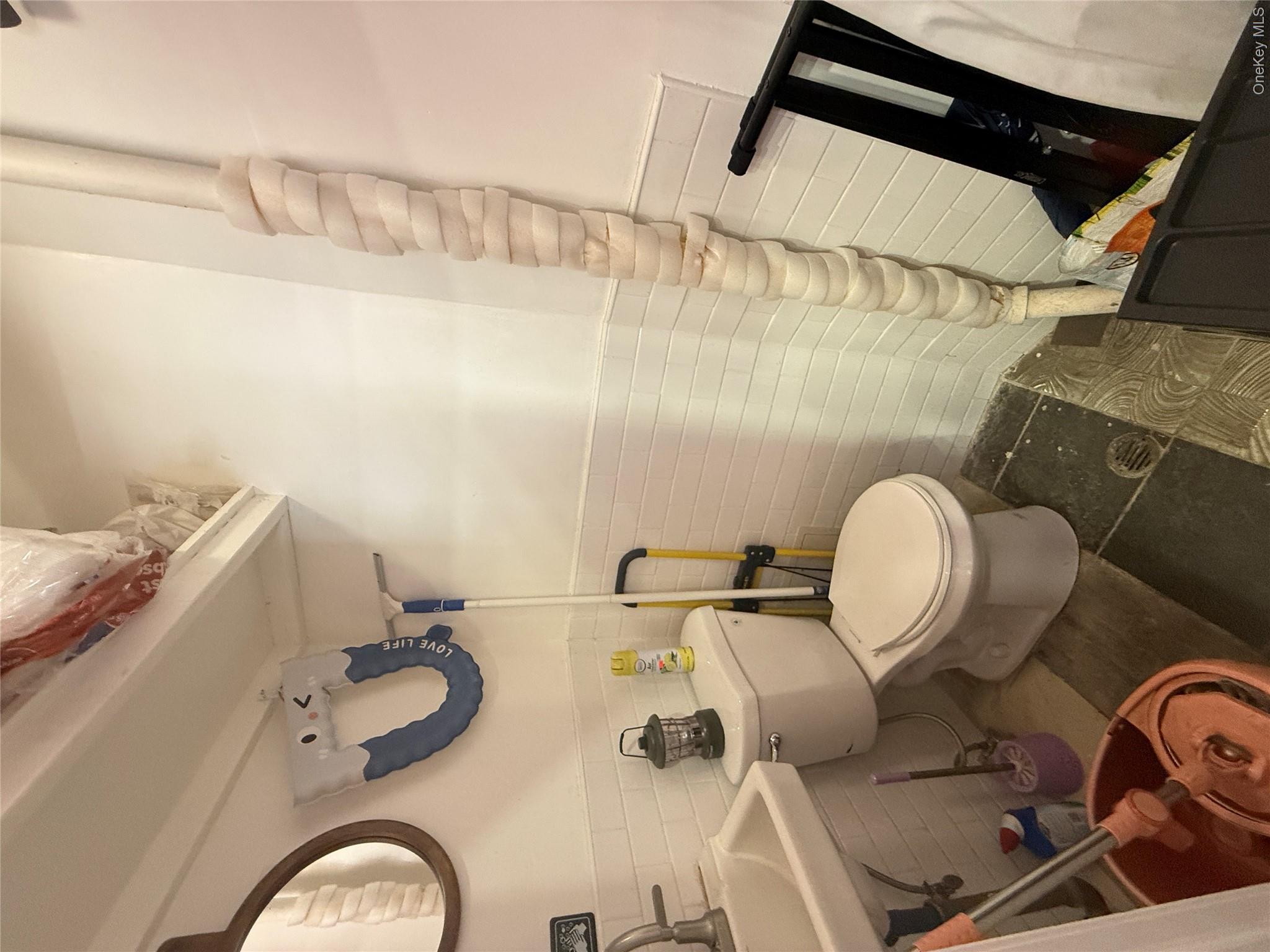 34 Mott Street Property Photo 4