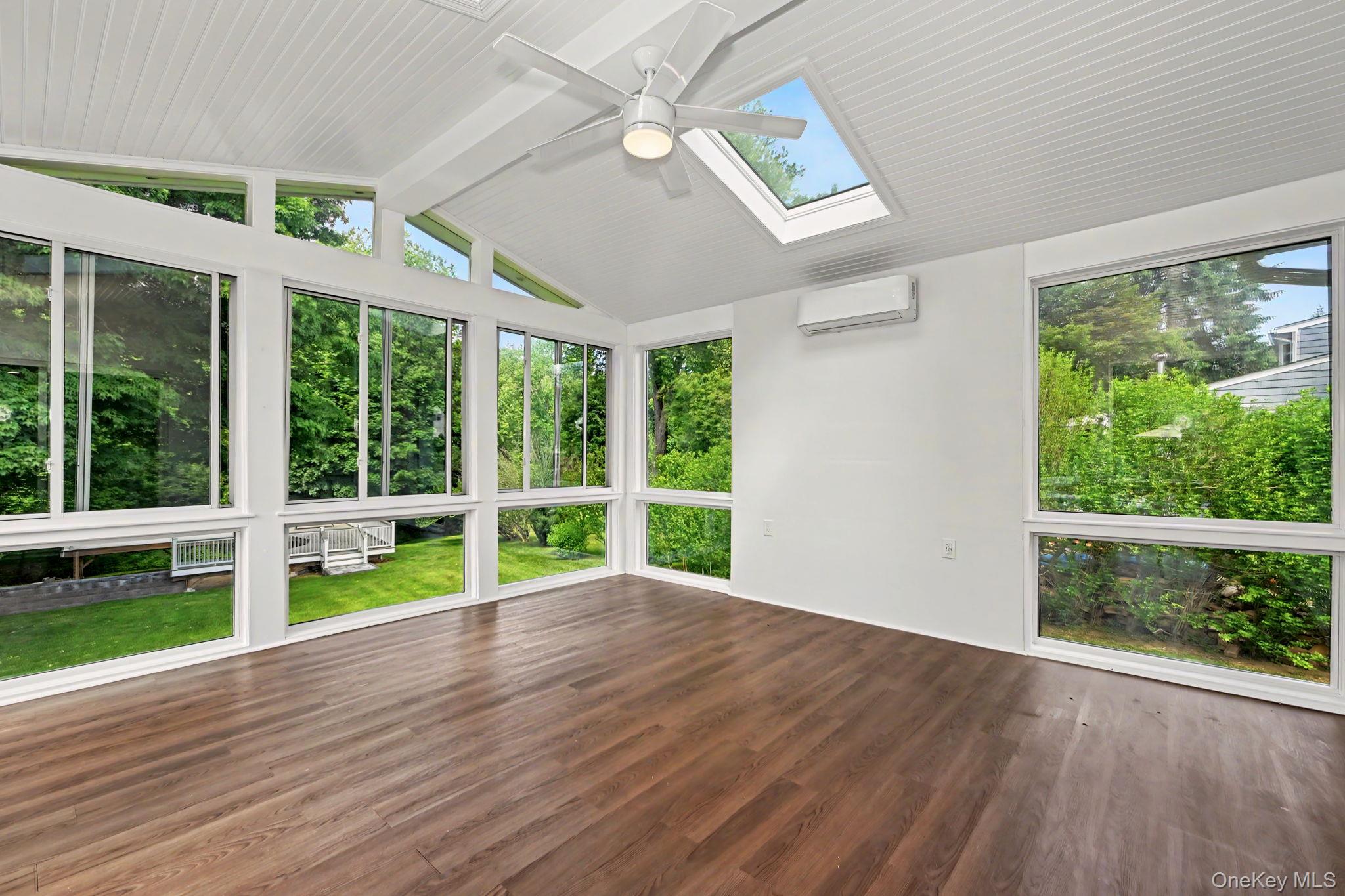 61 Friendly Road Property Photo 12