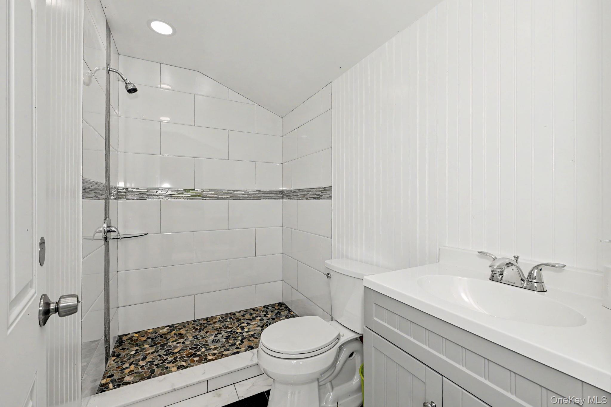 61 Friendly Road Property Photo 39