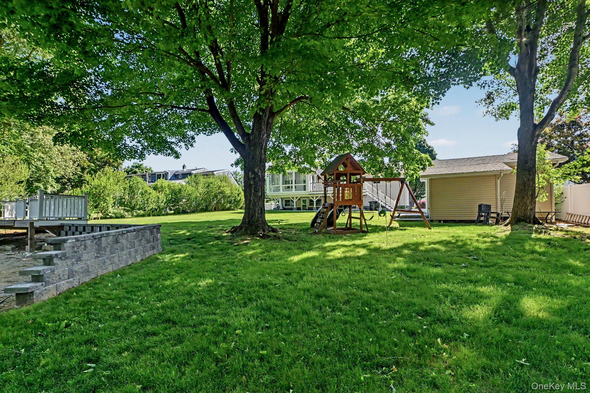 61 Friendly Road Property Photo 40