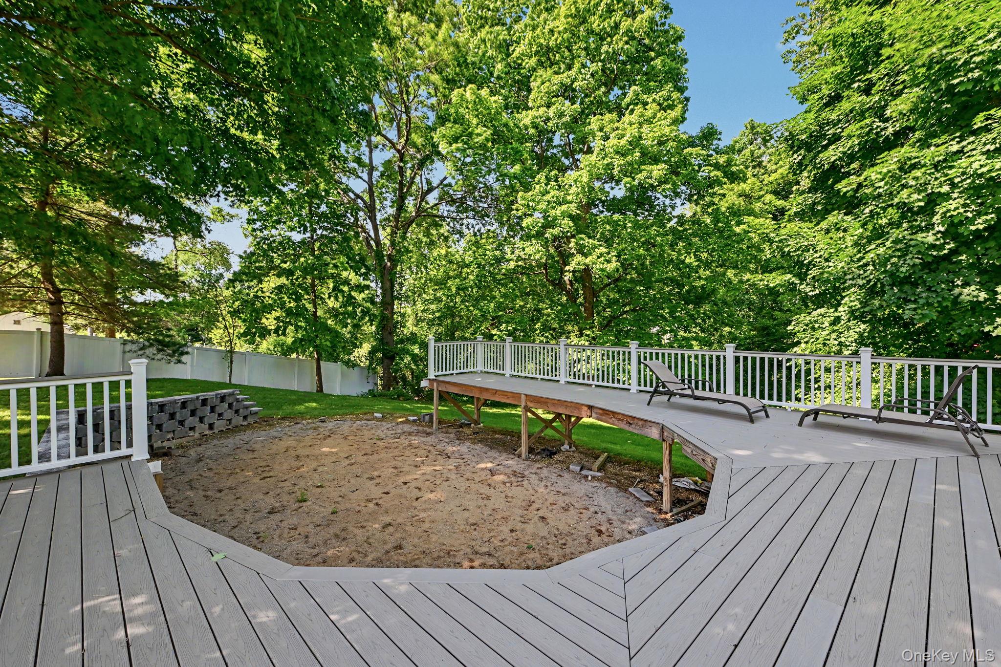 61 Friendly Road Property Photo 41
