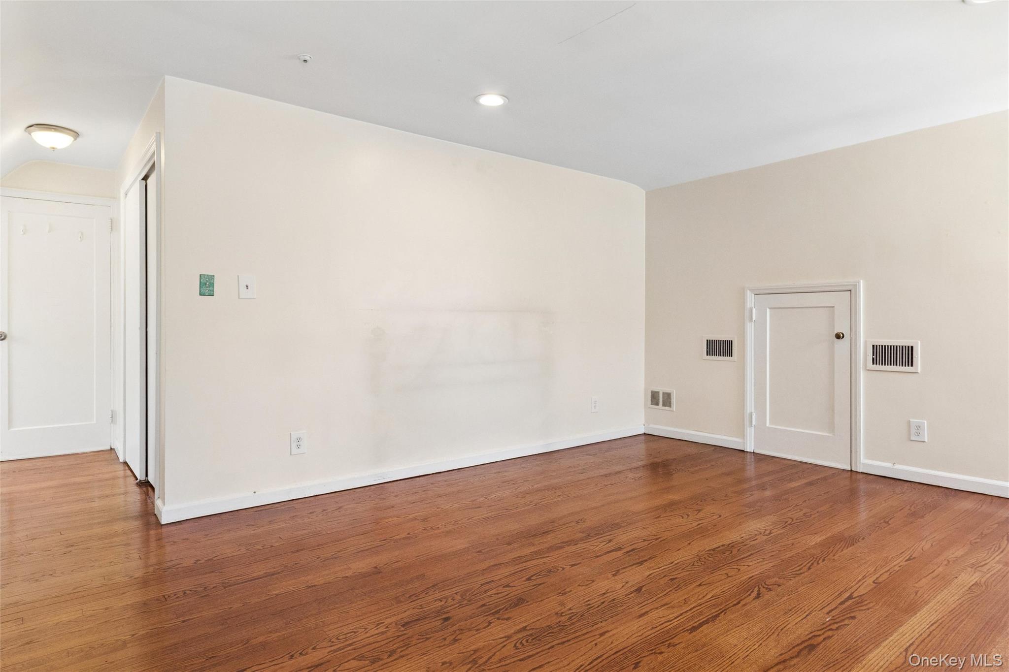 5 Seaton Gate Property Photo 28