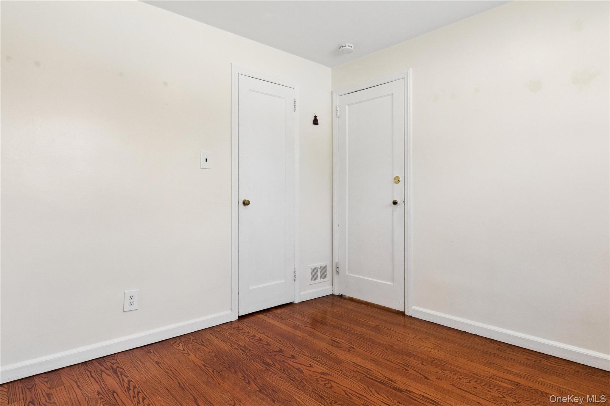 5 Seaton Gate Property Photo 30