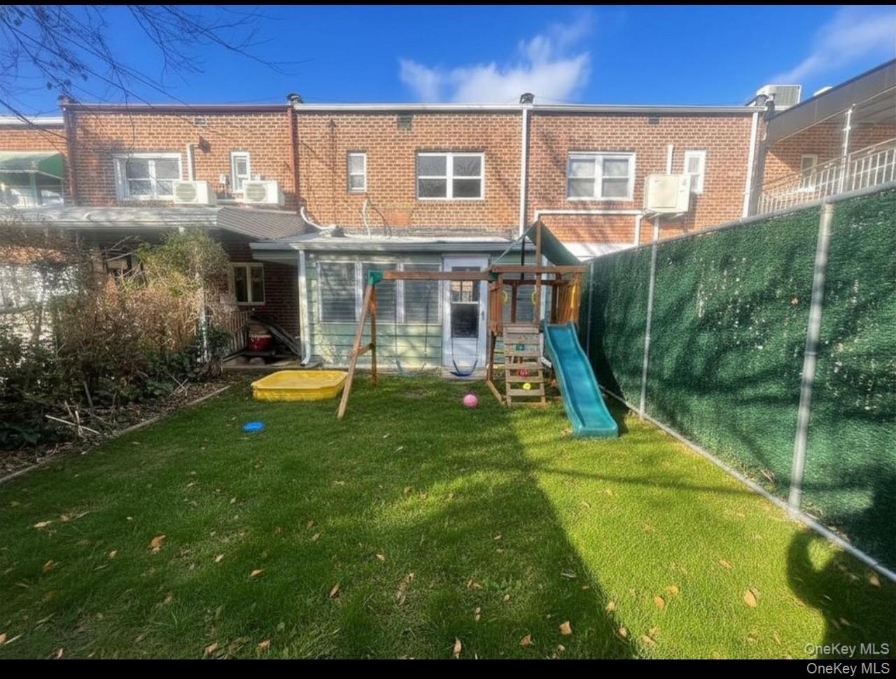 14014 68th Drive Property Photo 11