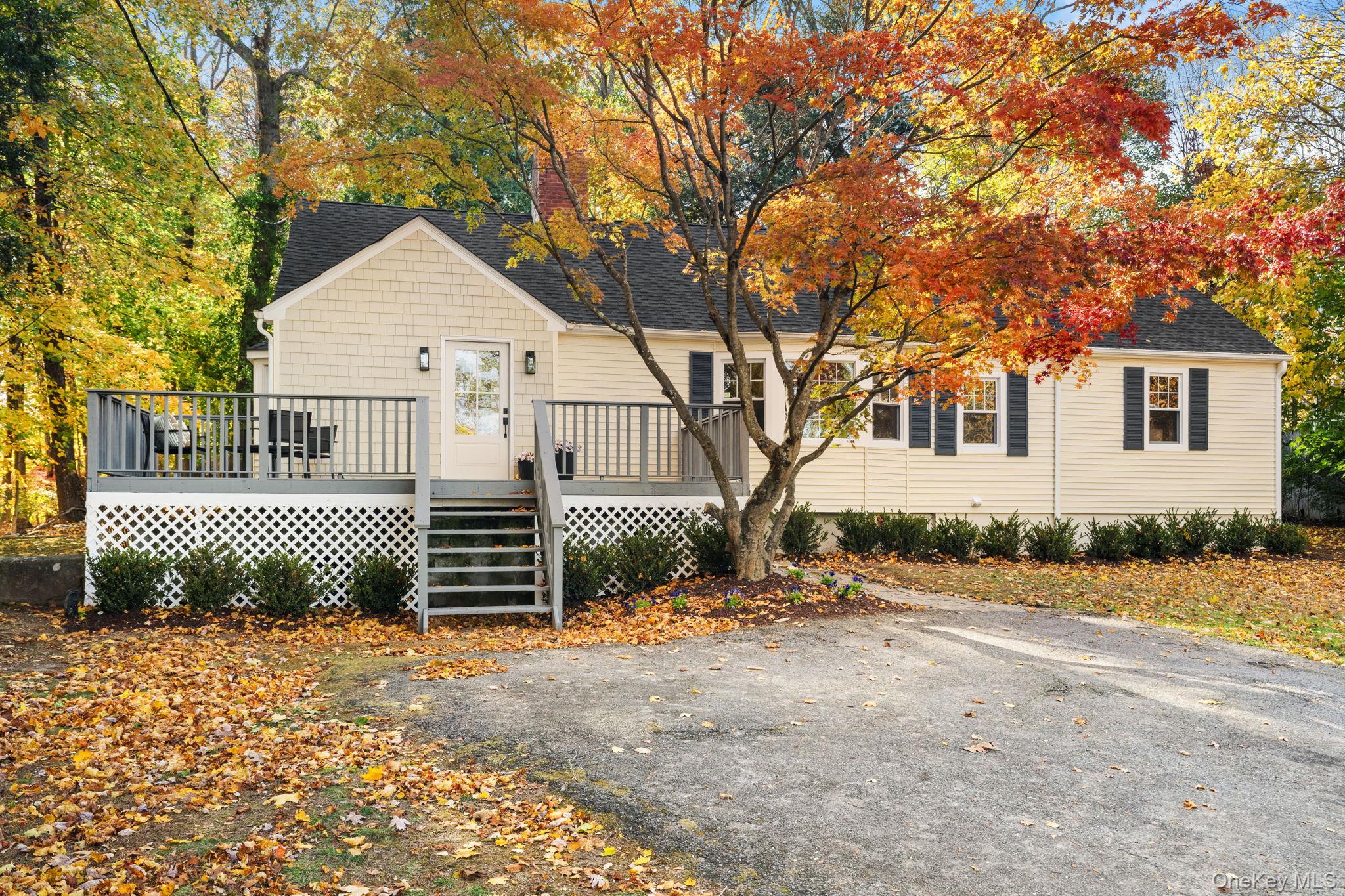 27 Winding Lane Property Photo 1