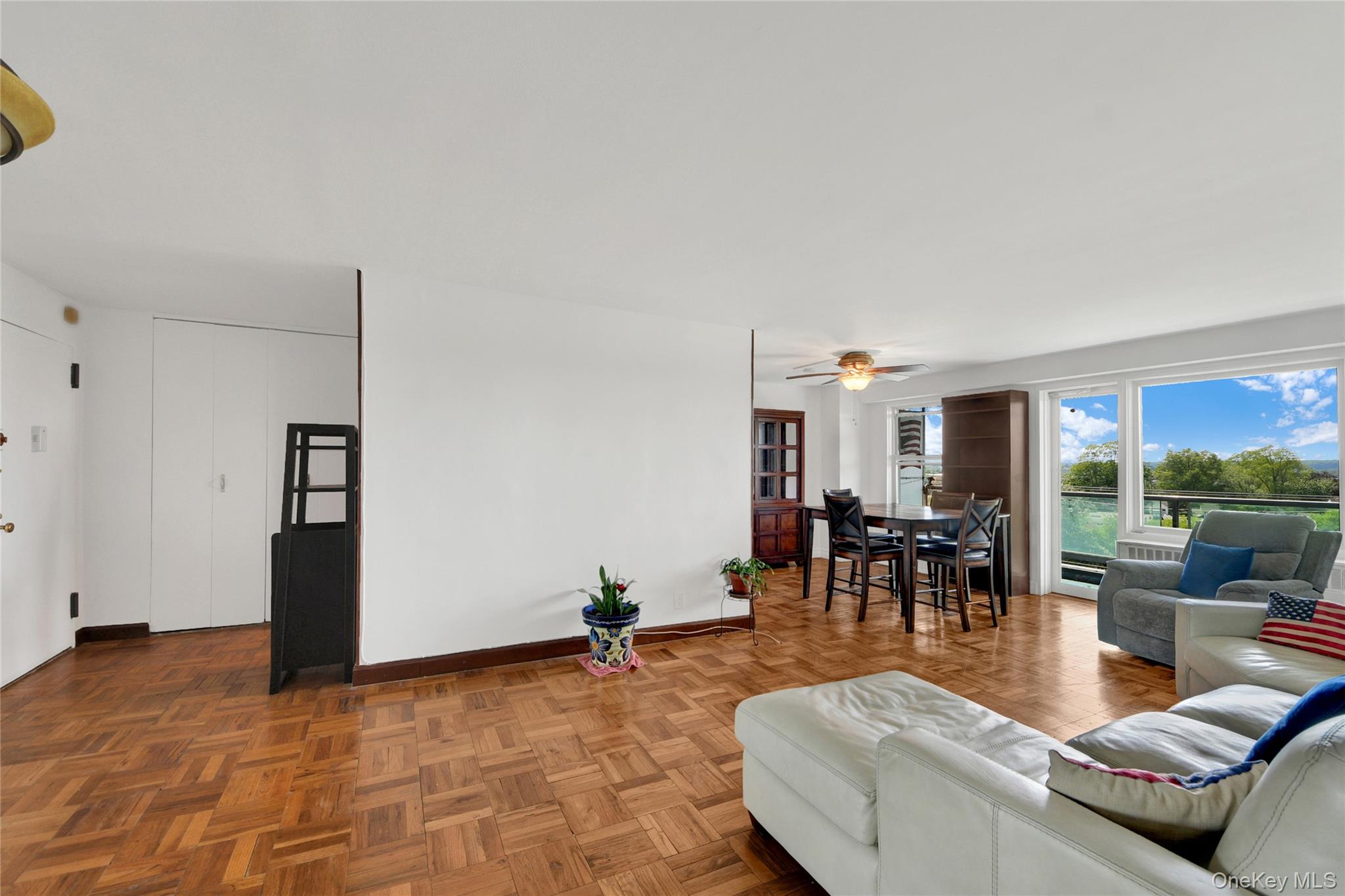 1853 Central Park Ave 16 C Property Photo 3