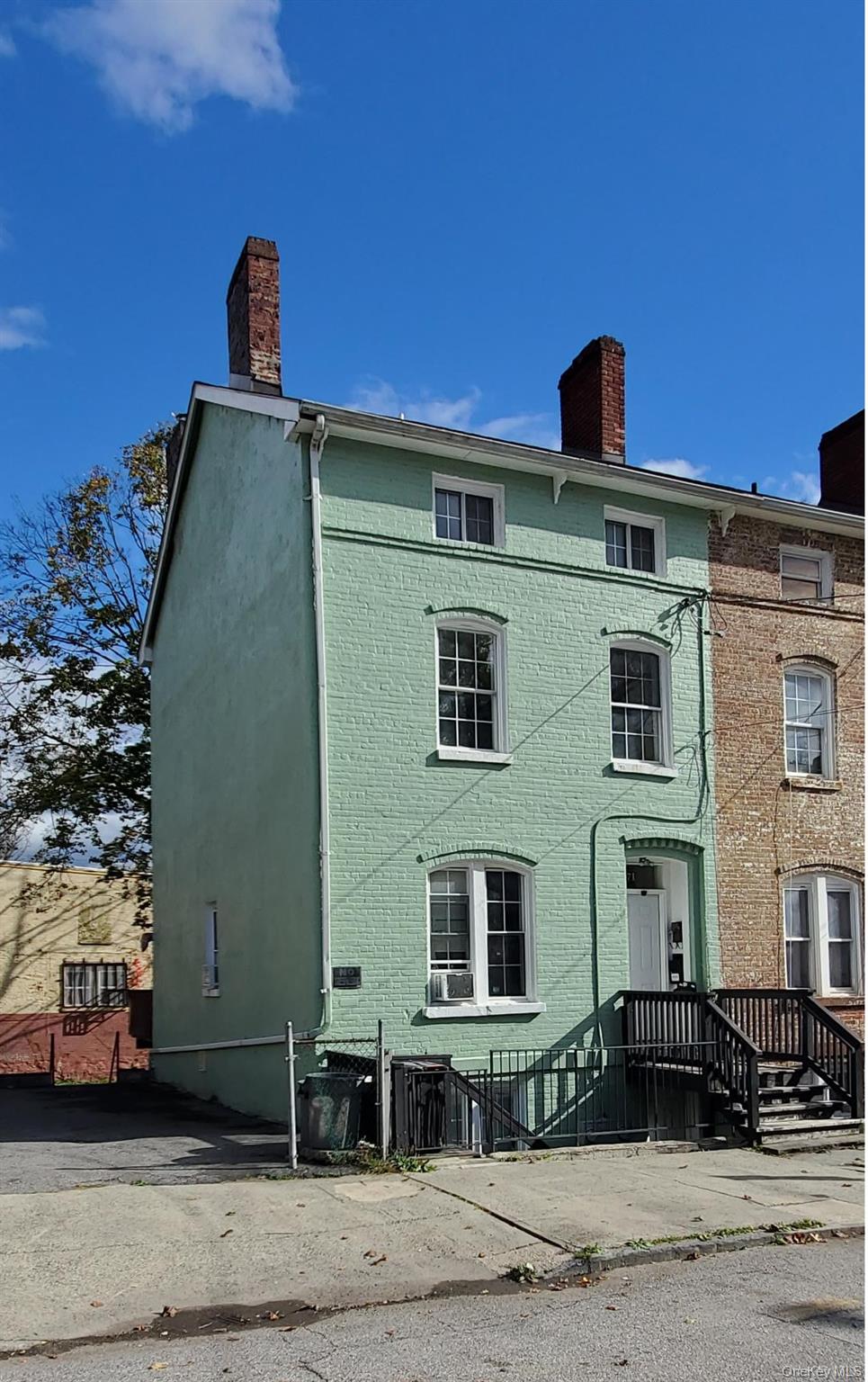 71 Lander Street Property Photo 2