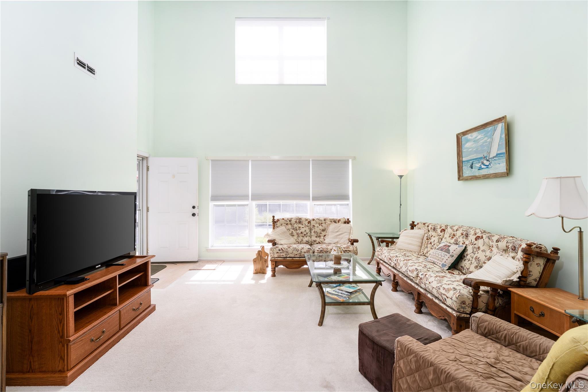 5 Robert Lane 5 Property Photo 6