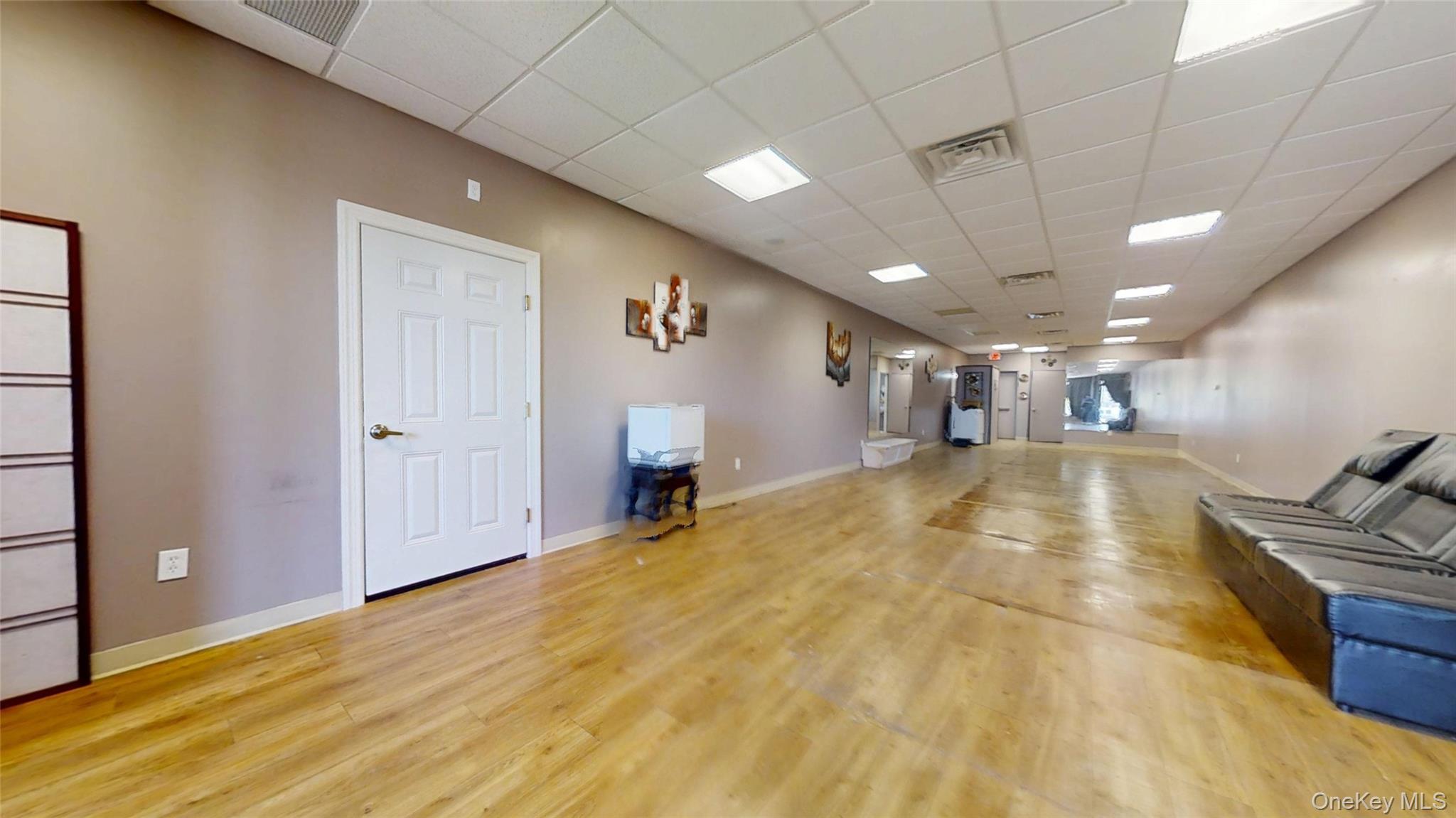 24 Jagger Lane B Property Photo 4