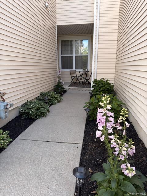 9 Cornwall Lane Property Photo 2