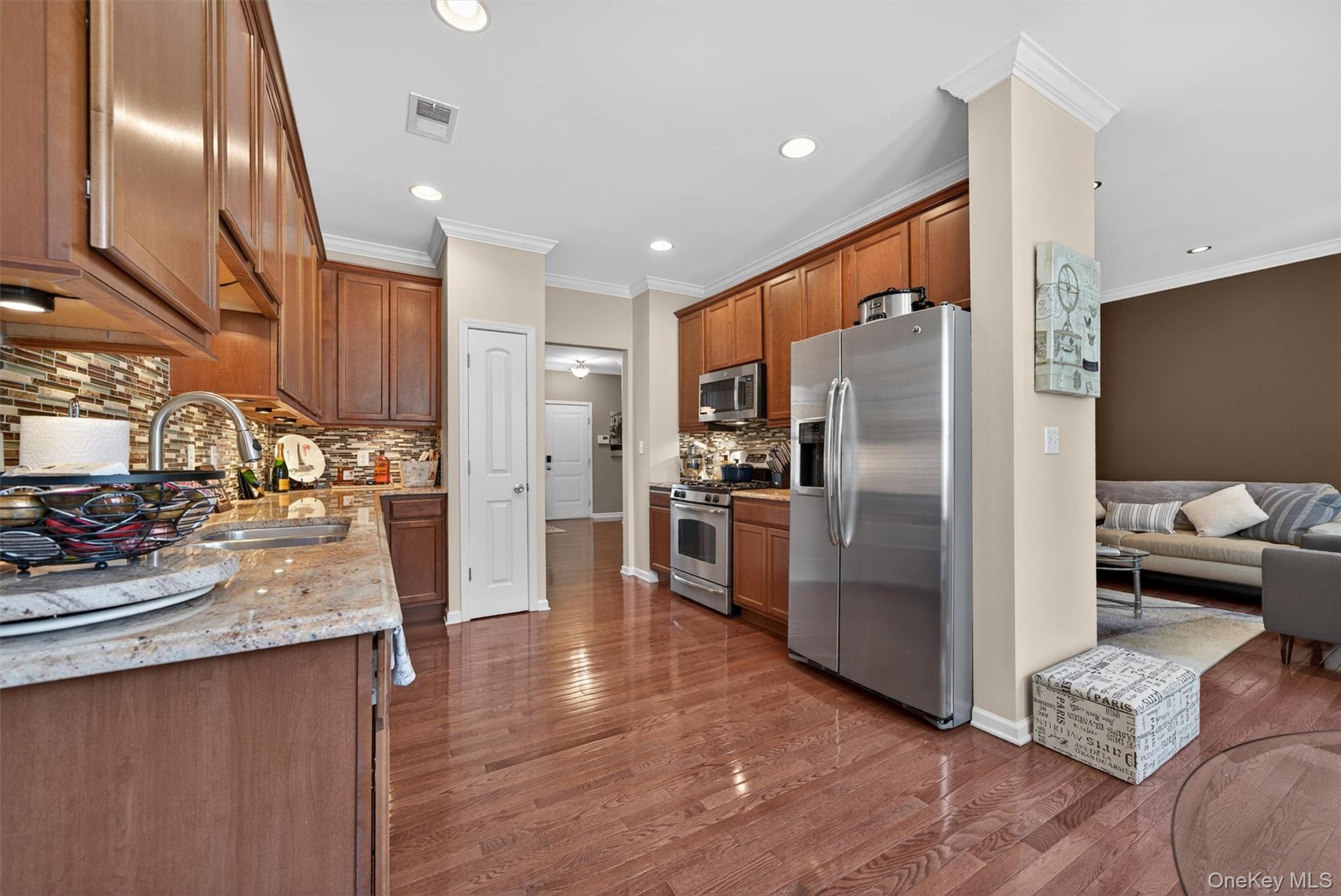 9 Cornwall Lane Property Photo 15